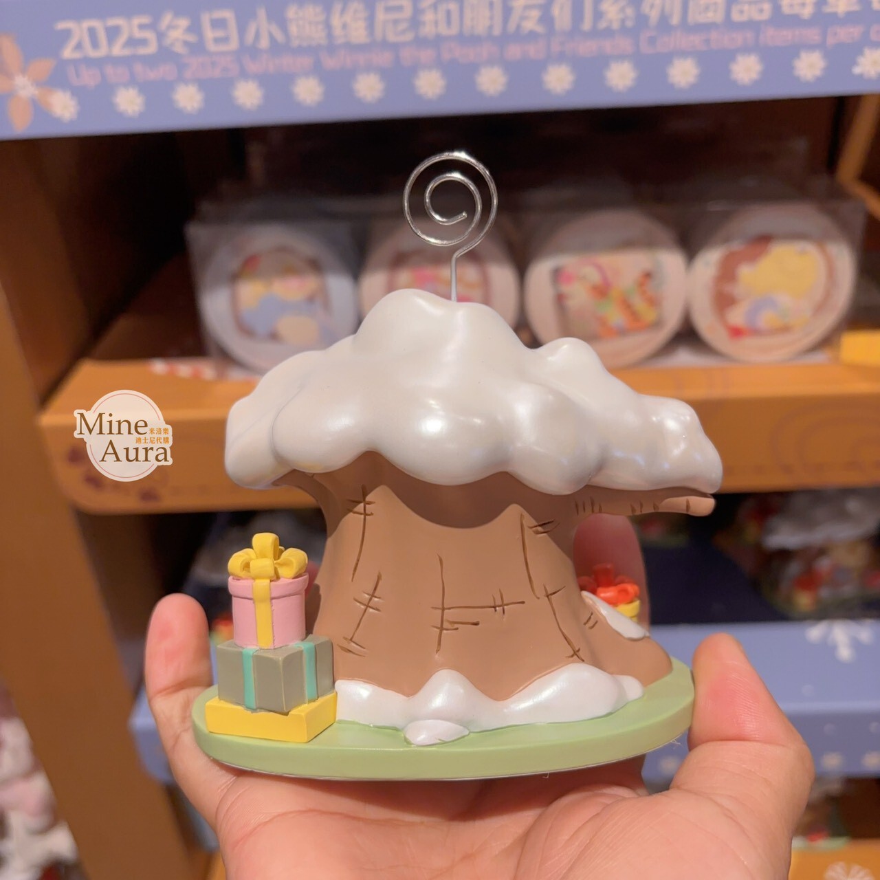 2025 冬日 小熊維尼和朋友們系列 場景 造型 發光 相片夾 擺飾品 -上海迪士尼樂園