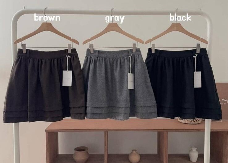 TZ23 30%羊毛  裙 腰 26-32   HIP 40  長17.5   $509  (一口價)