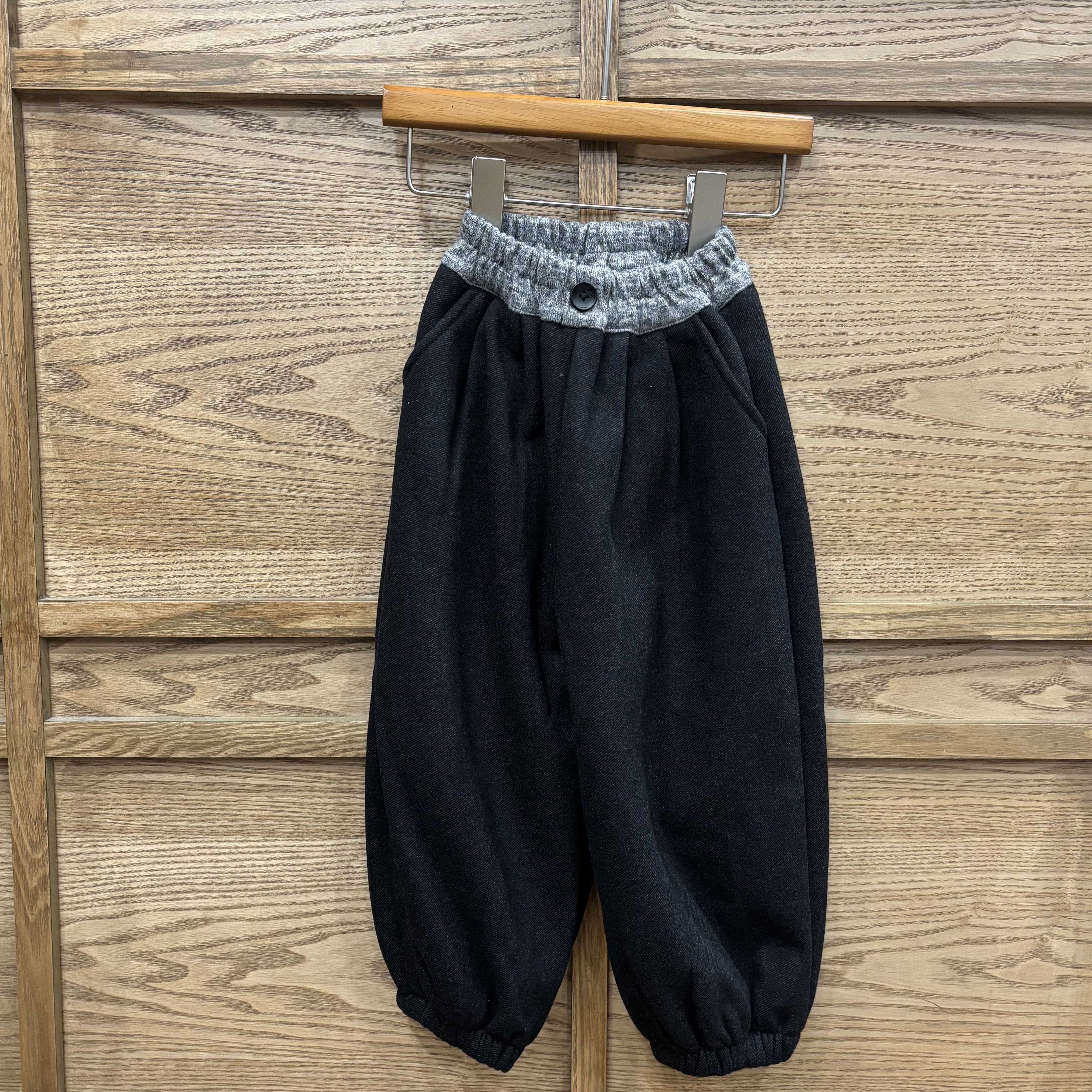 A03657內刷毛黑棉褲