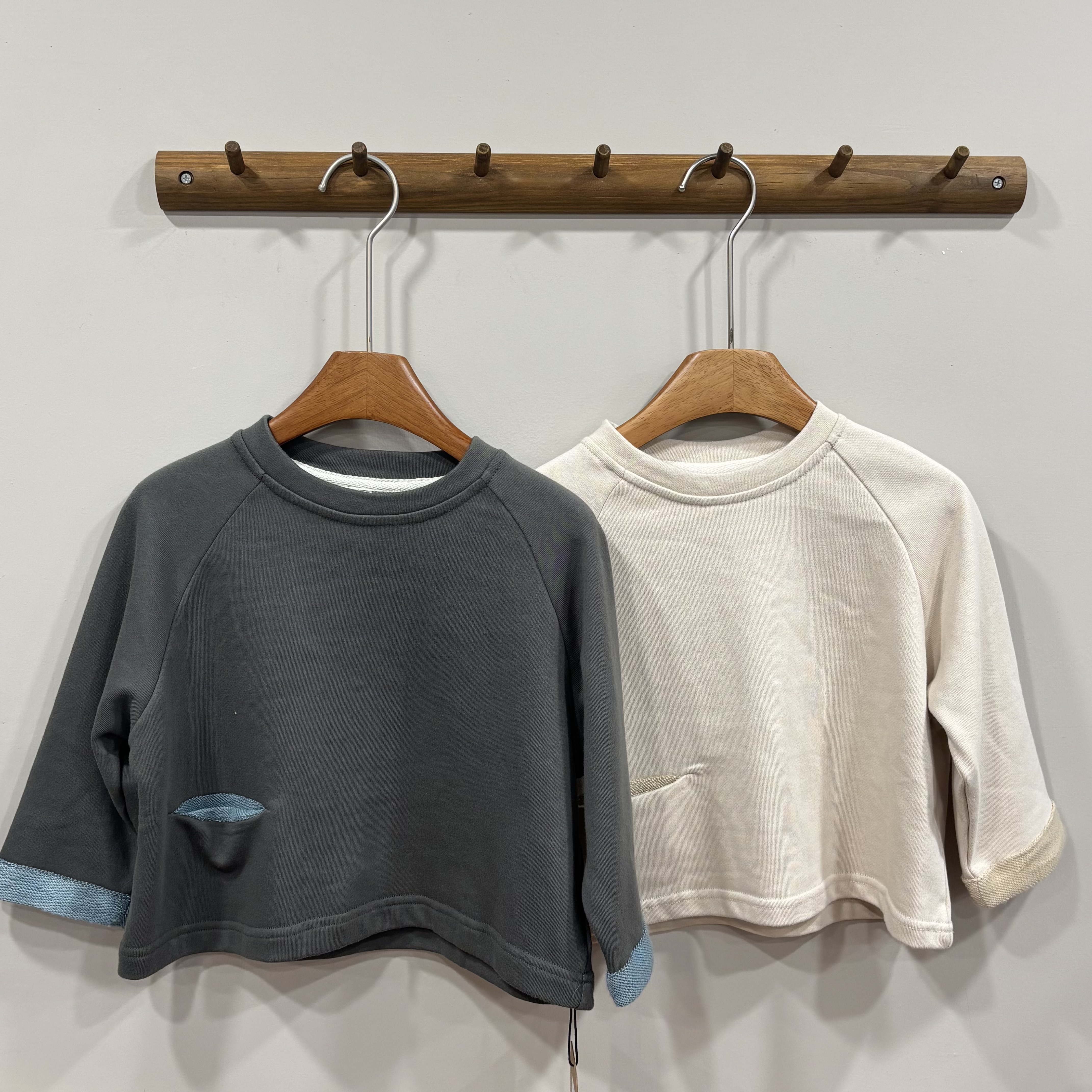 S00020雙色針織插肩袖上衣