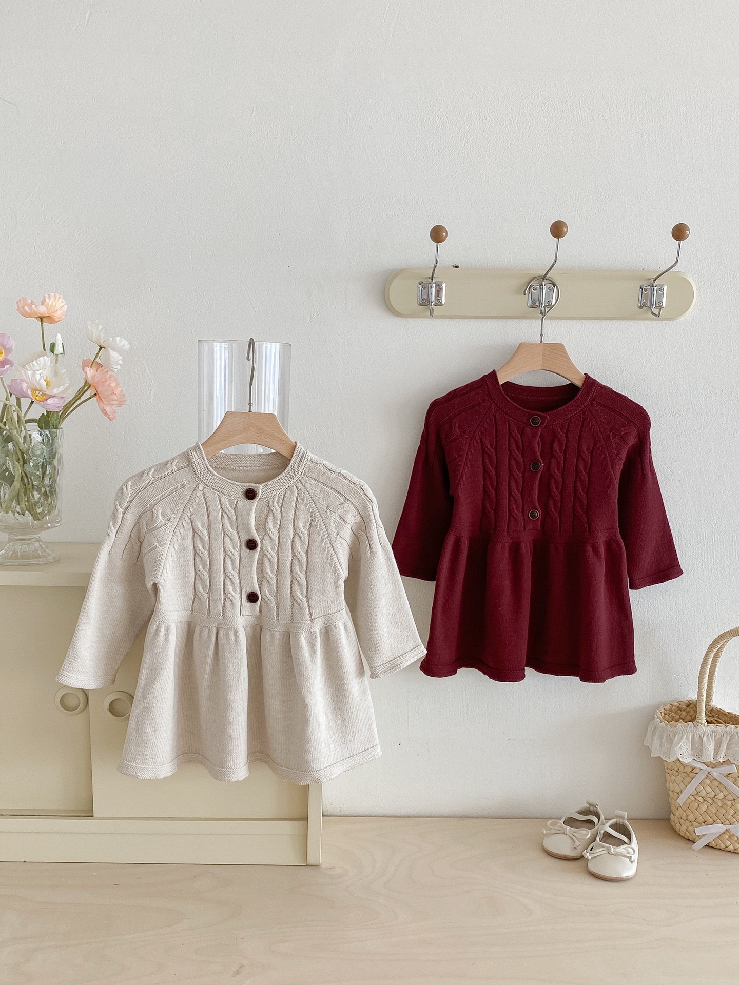 兩色純色針織洋裝