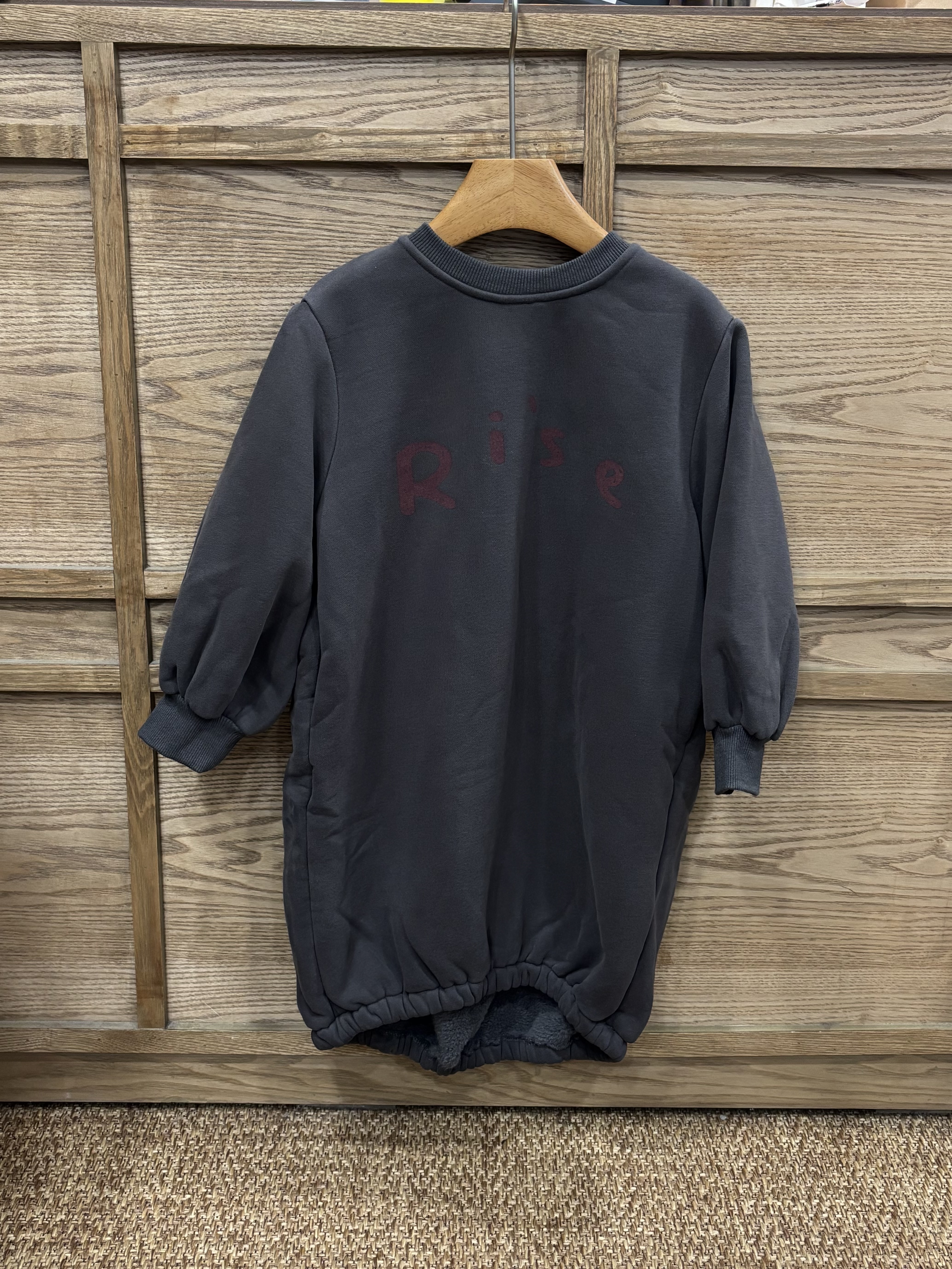 A03647內刷毛長版大學T