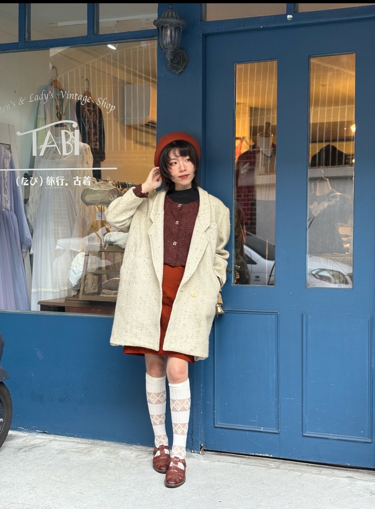 Vintage Coat /簡約波浪暗紋米白色大衣