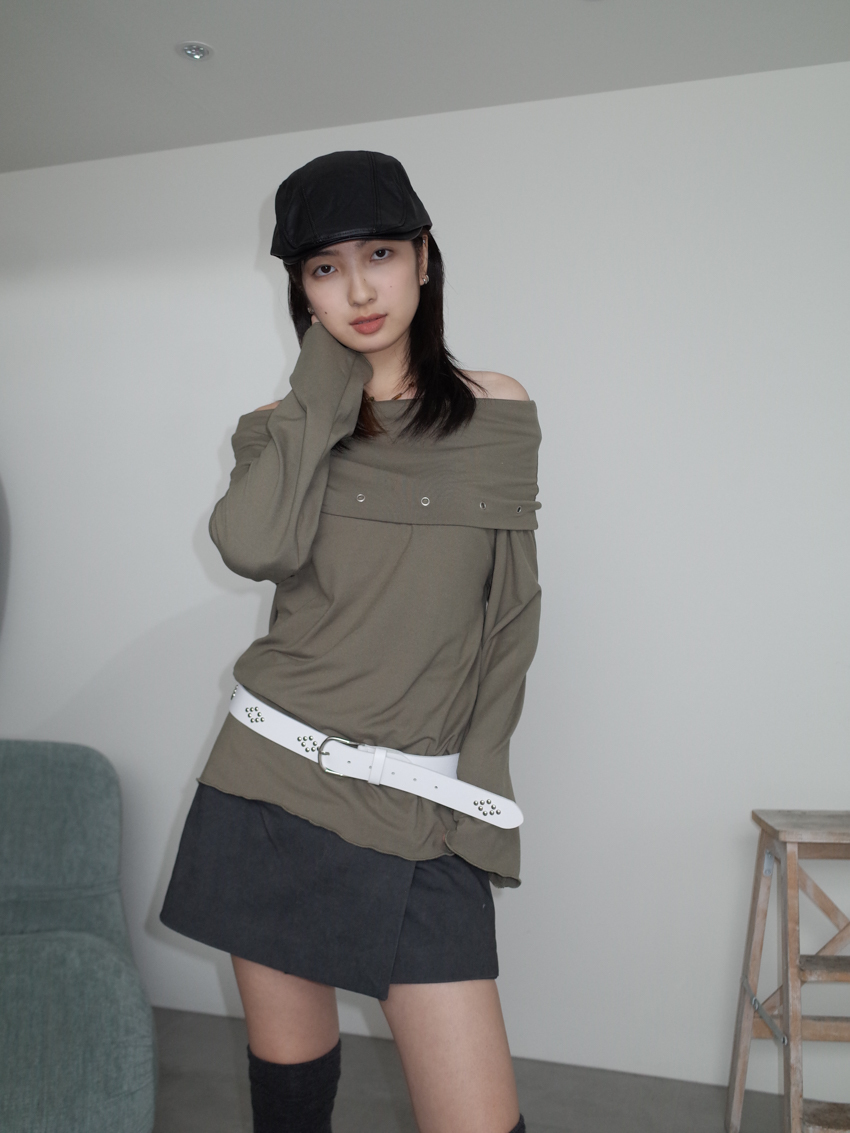 tructured side zip skort in CHARCOAL