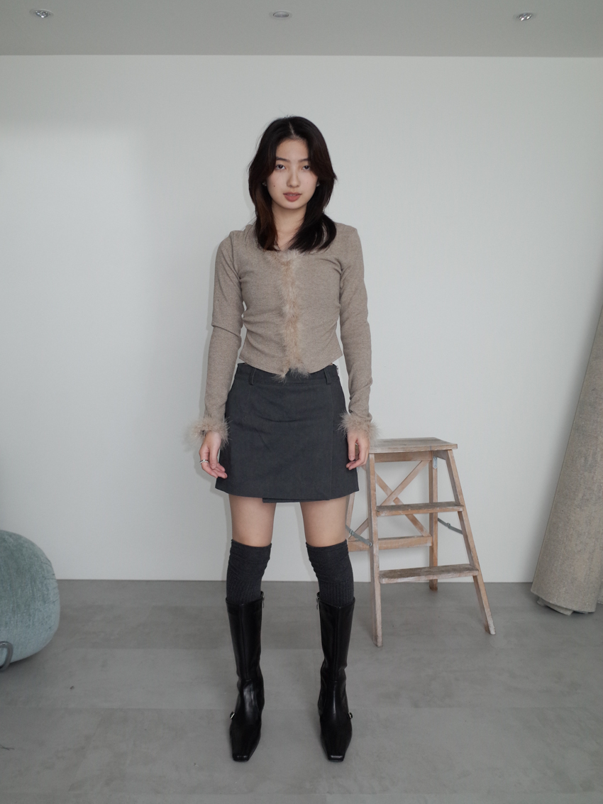 tructured side zip skort in CHARCOAL