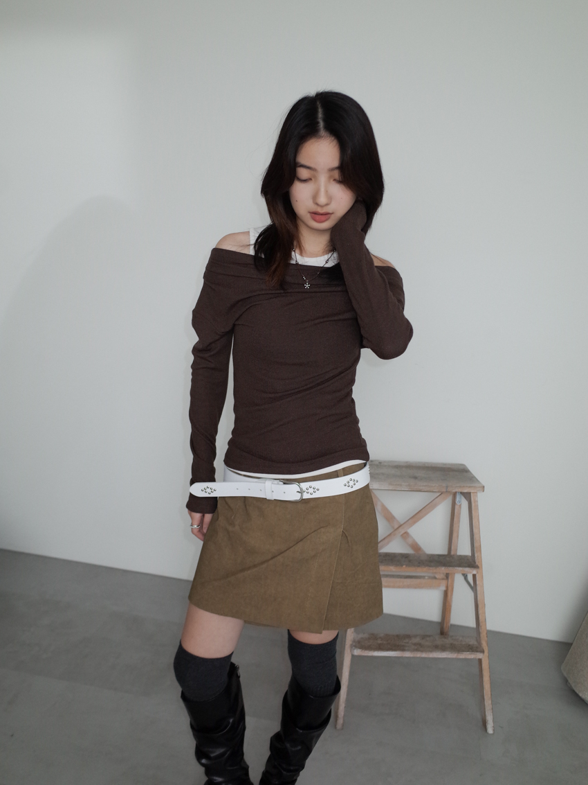 tructured side zip skort in OLIVE