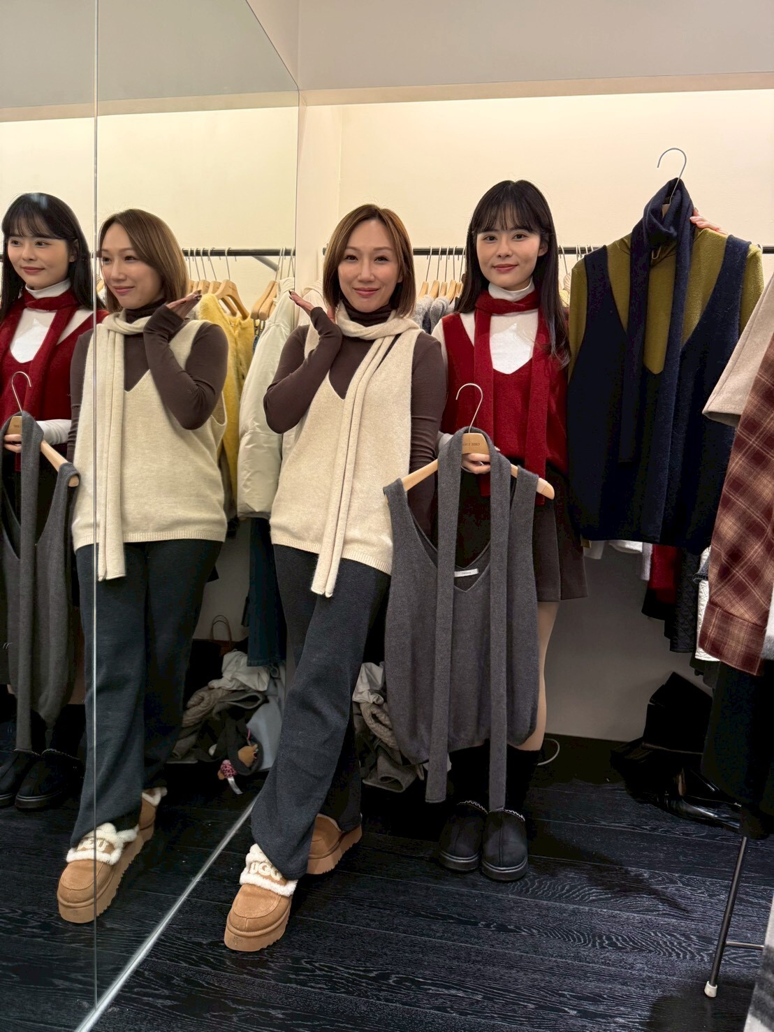 OB5307 V領針織頸帶上衣 *特價* (優惠碼同充值購物金不適用)