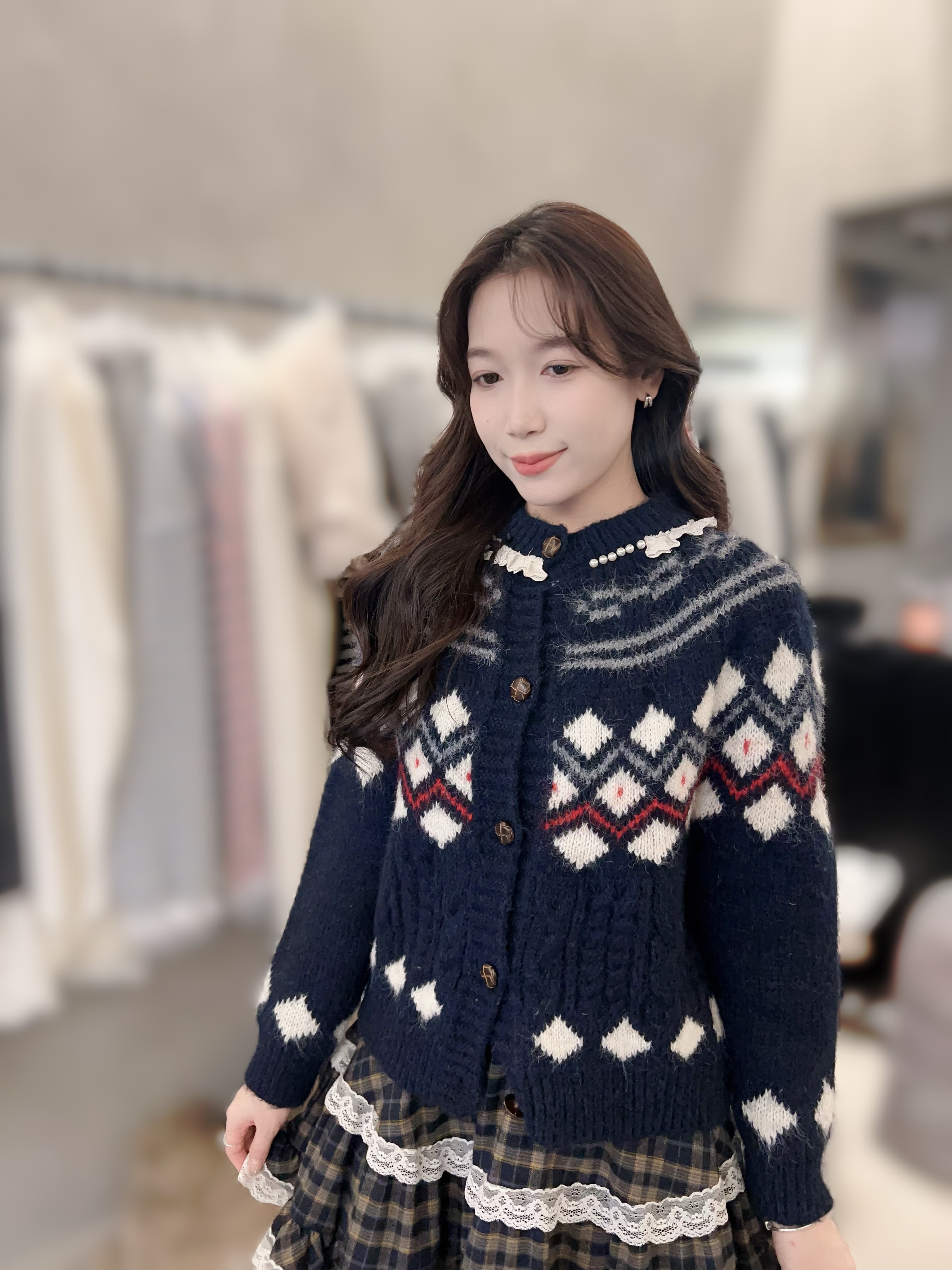 MP08  氣質羊毛60%  胸 52 長24  $599 (一口價)