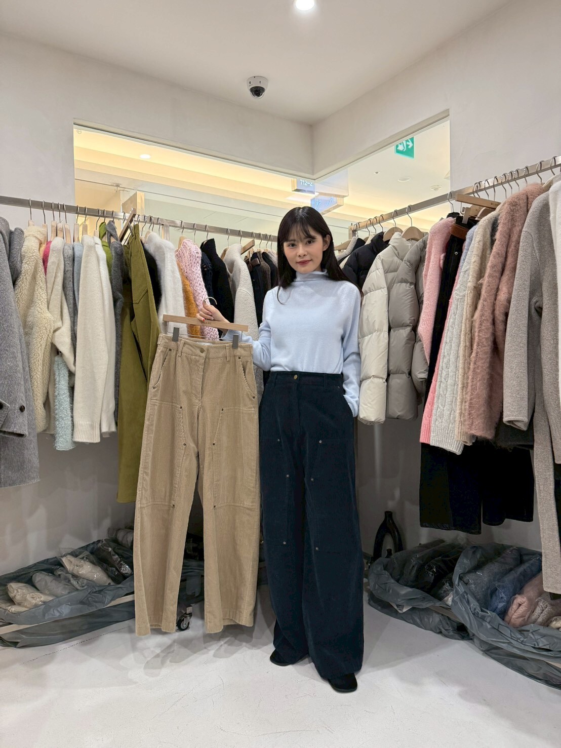 MB5302 暗坑紋高腰燈芯絨褲