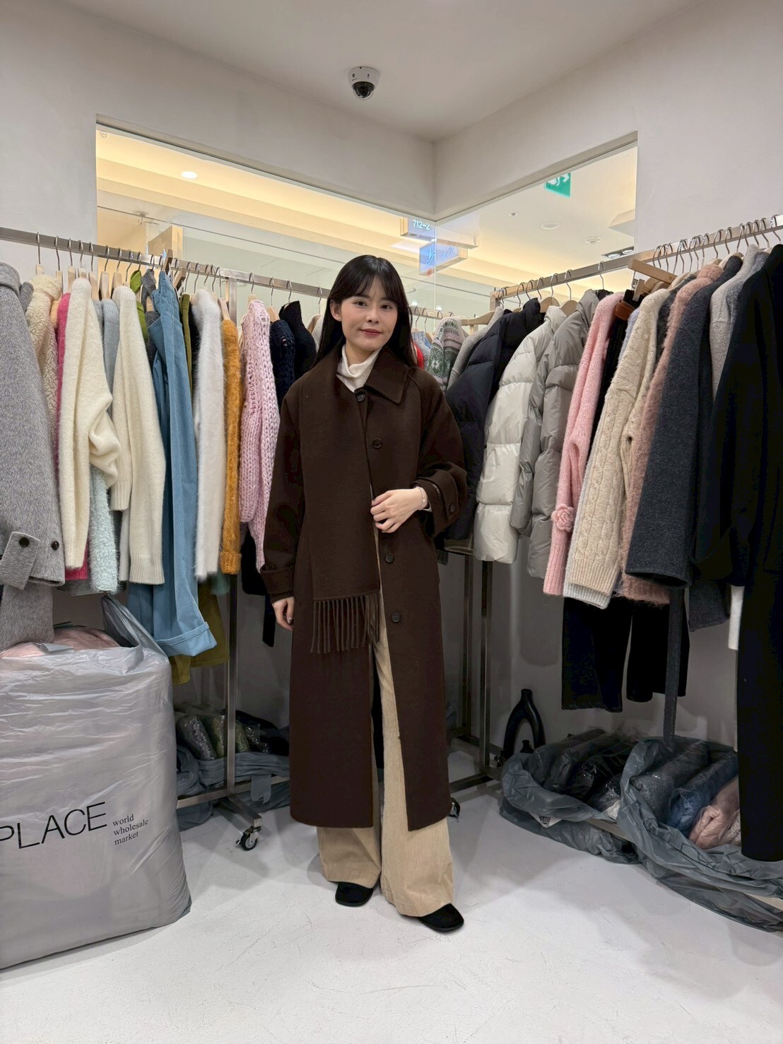 MB5306 氣質圍巾翻領排扣長外套