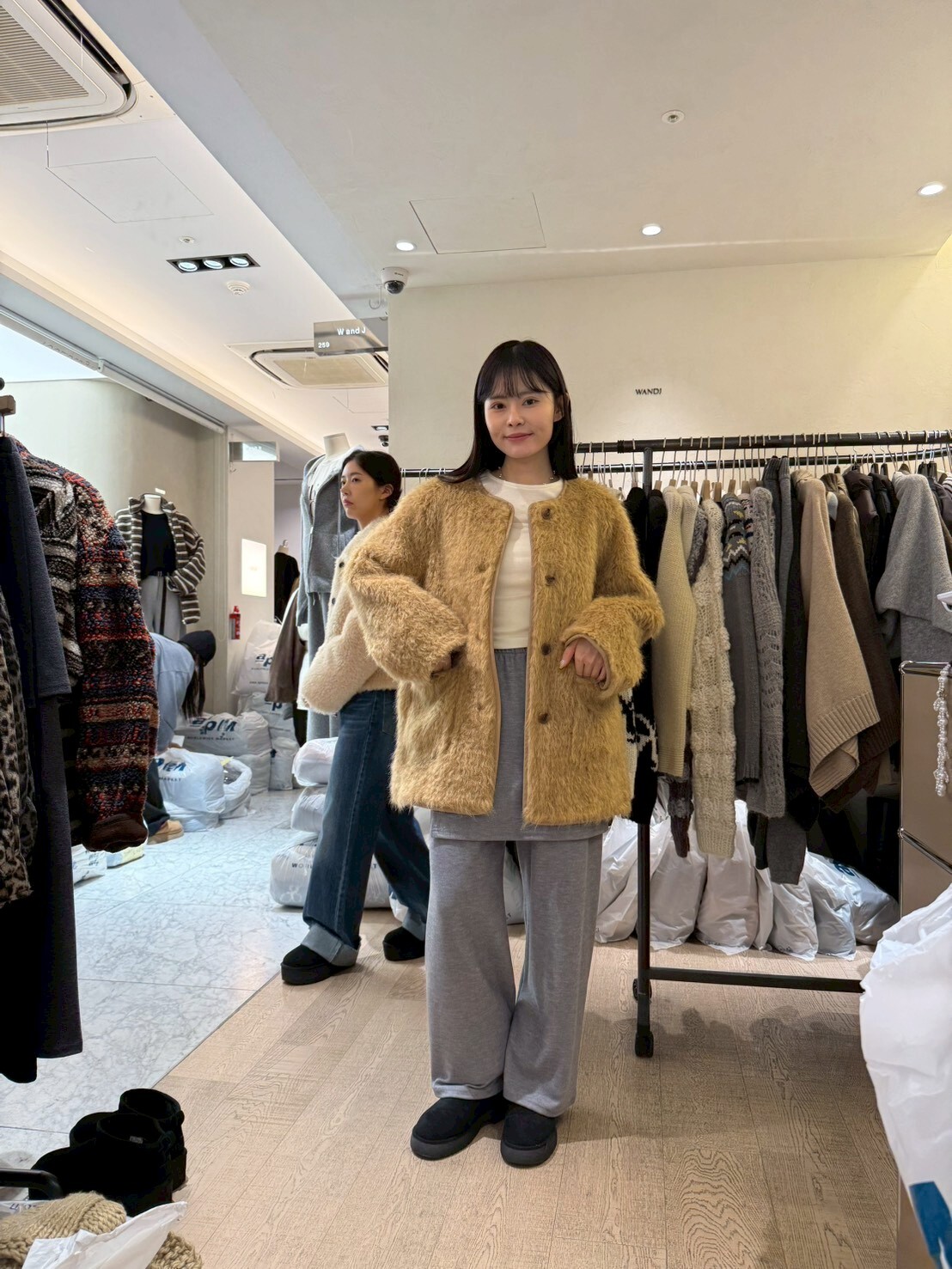 WJ5311 仿皮草外套