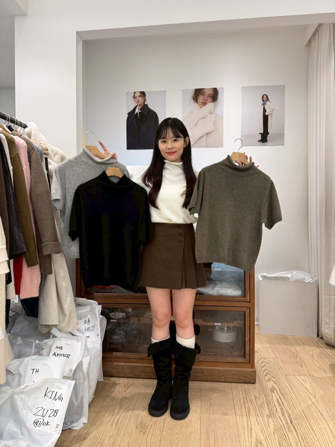 OU5304 捲邊高領針織短袖上衣