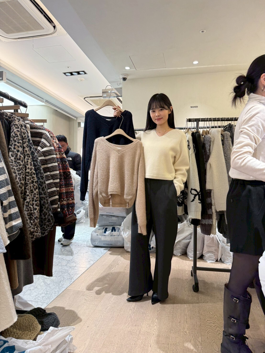 WJ5305 插肩V領短版針織衫