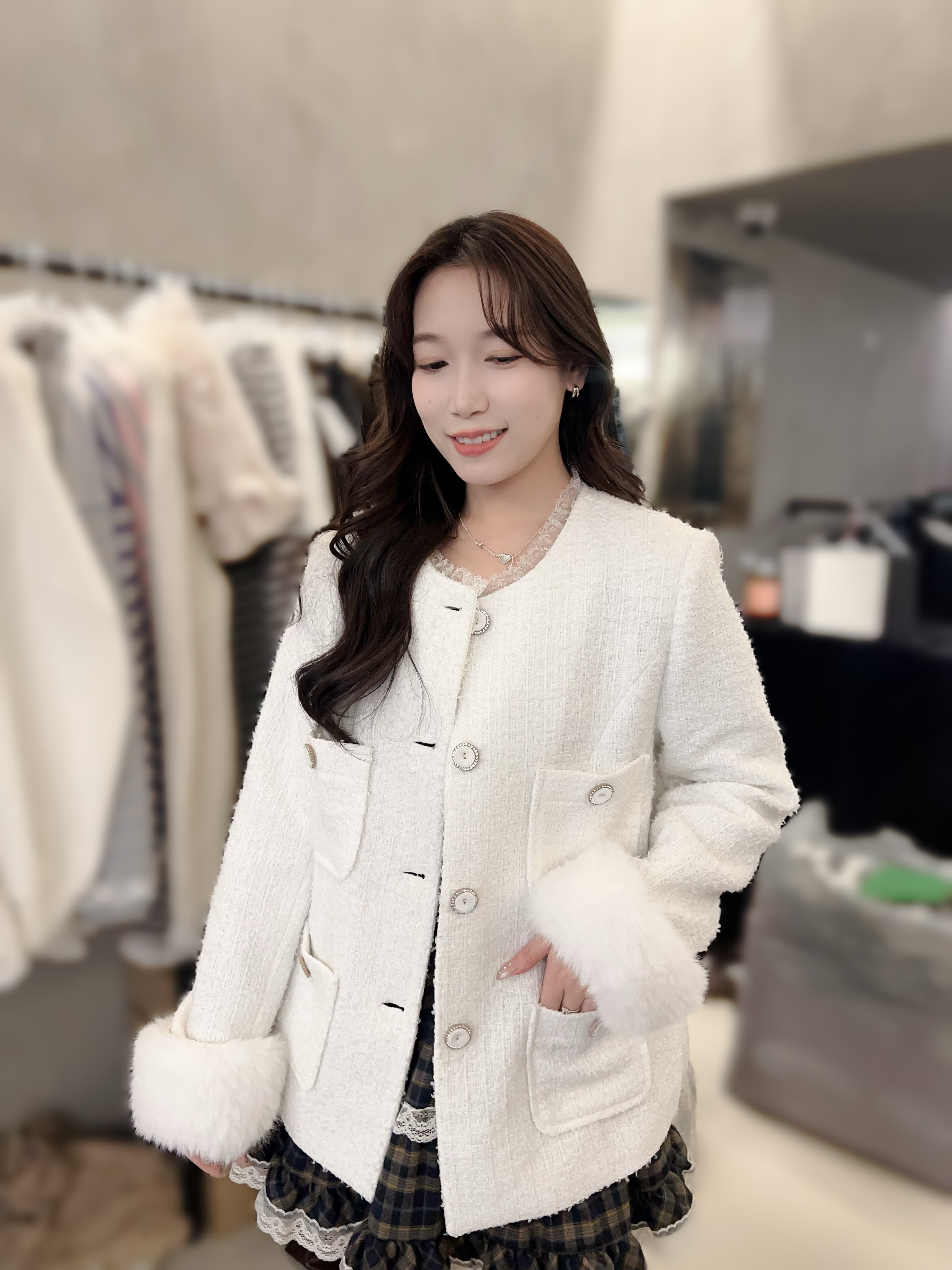 MP22 小香縷   胸 43  長 25.5 $999 (一口價)