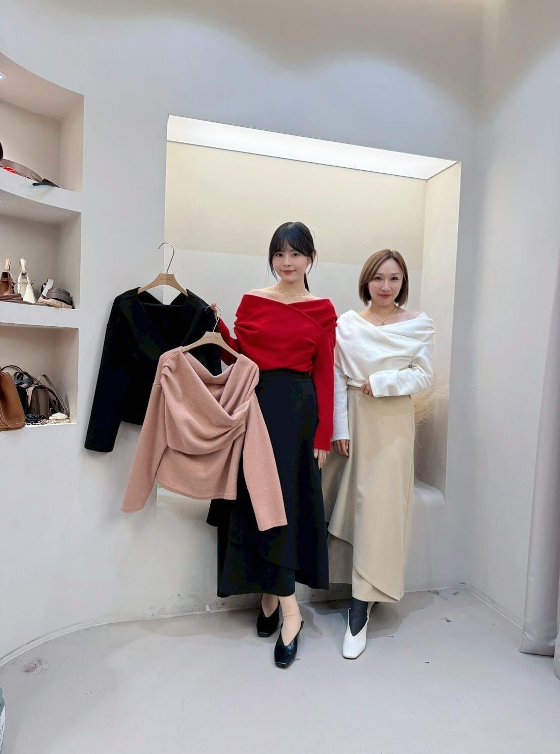 MA5312 交叉露肩刷毛上衣