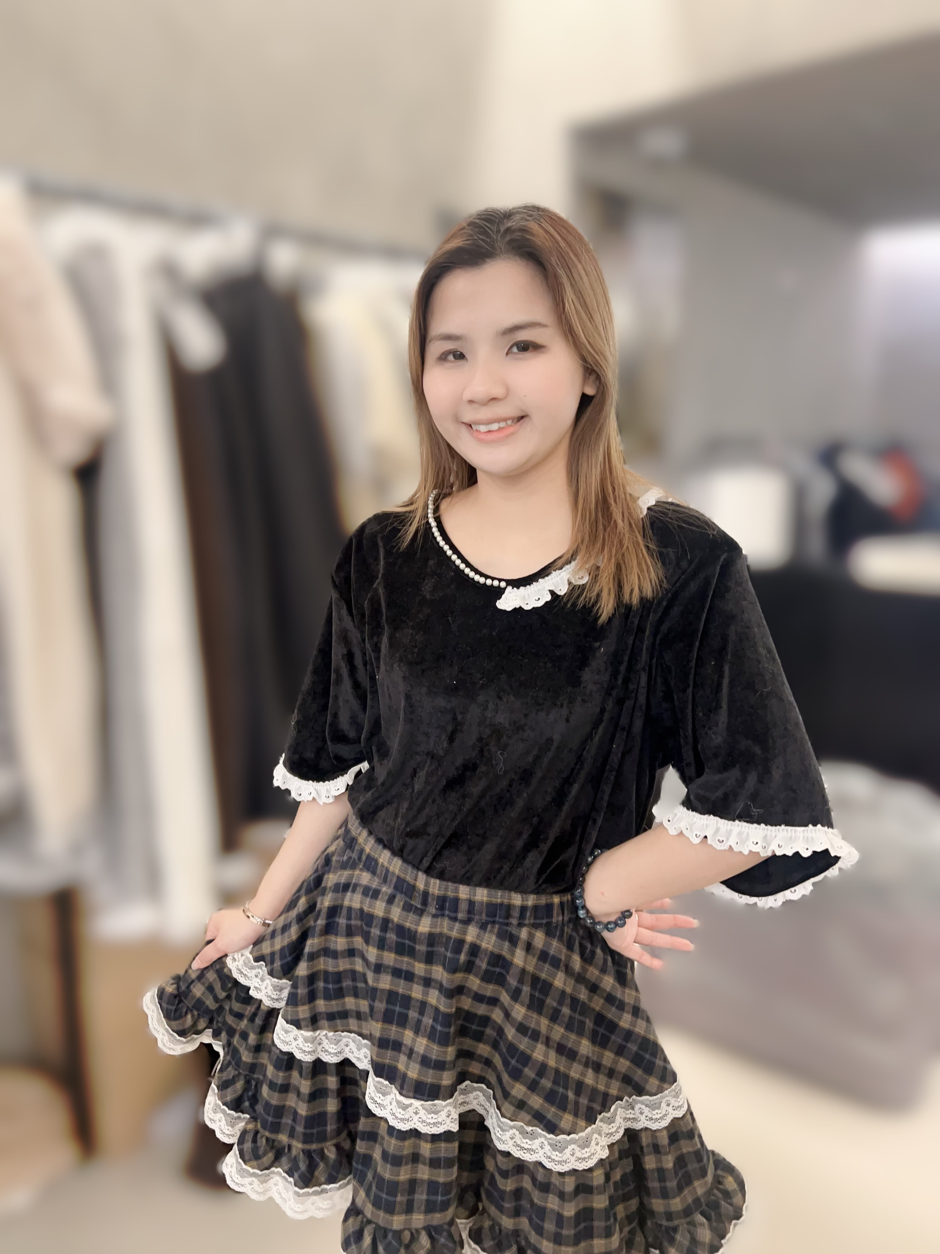 MP14 絲絨上衣  胸 56 長 25 $439 (一口價)