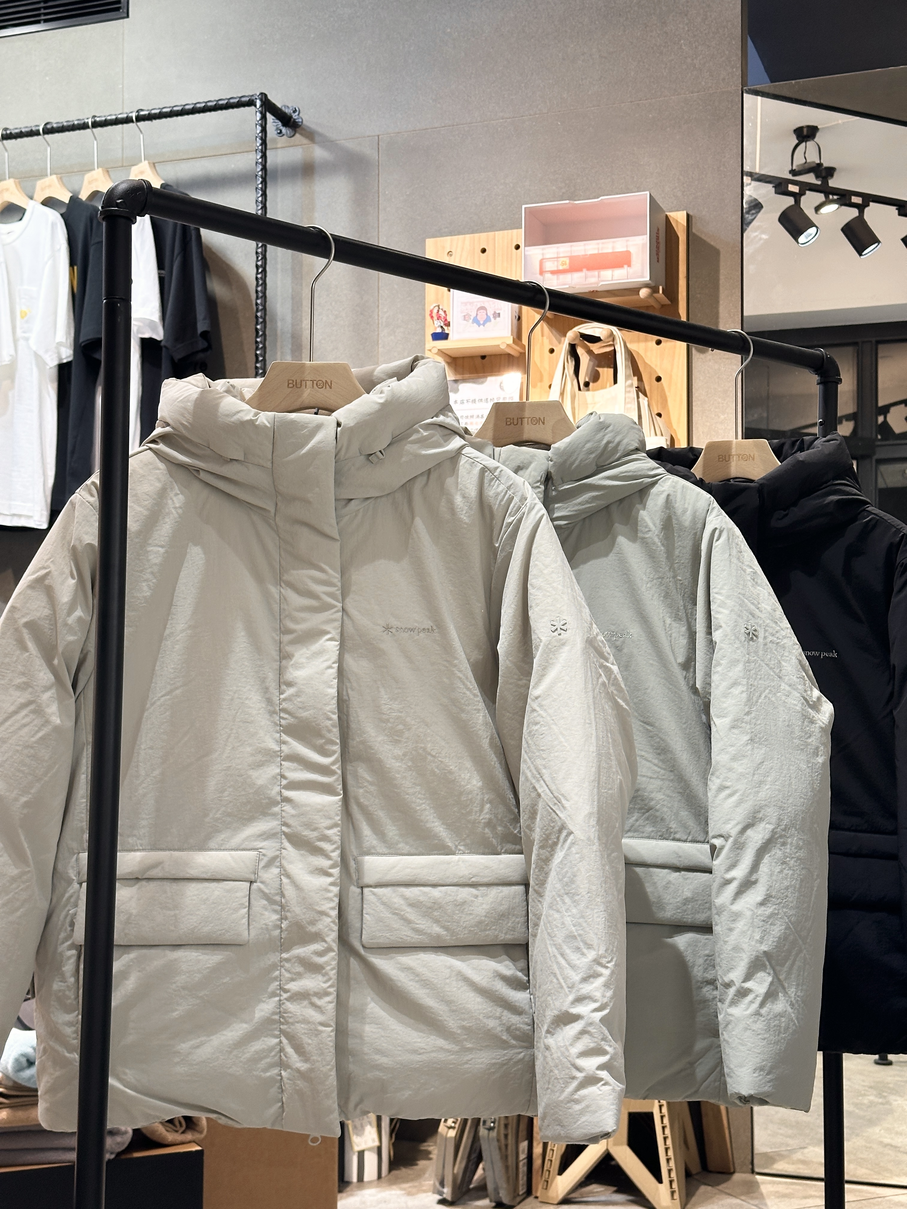 【現貨】snow peak City Camper Women Hood Heavy Down Jacket 女款City Camper 雙口袋 羽絨外套 防水 防風 保暖 S25WWGDJ11