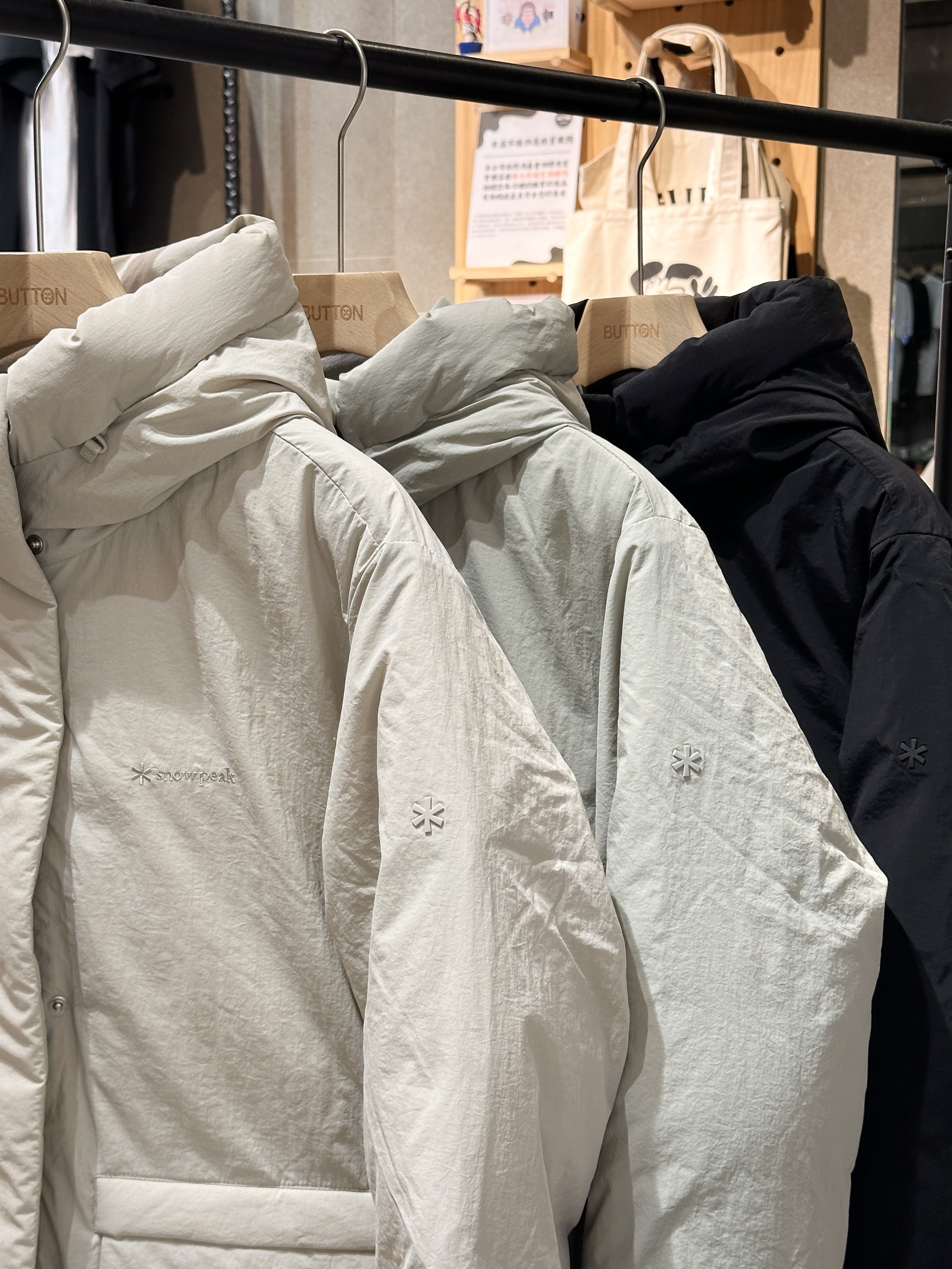 【現貨】snow peak City Camper Women Hood Heavy Down Jacket 女款City Camper 雙口袋 羽絨外套 防水 防風 保暖 S25WWGDJ11