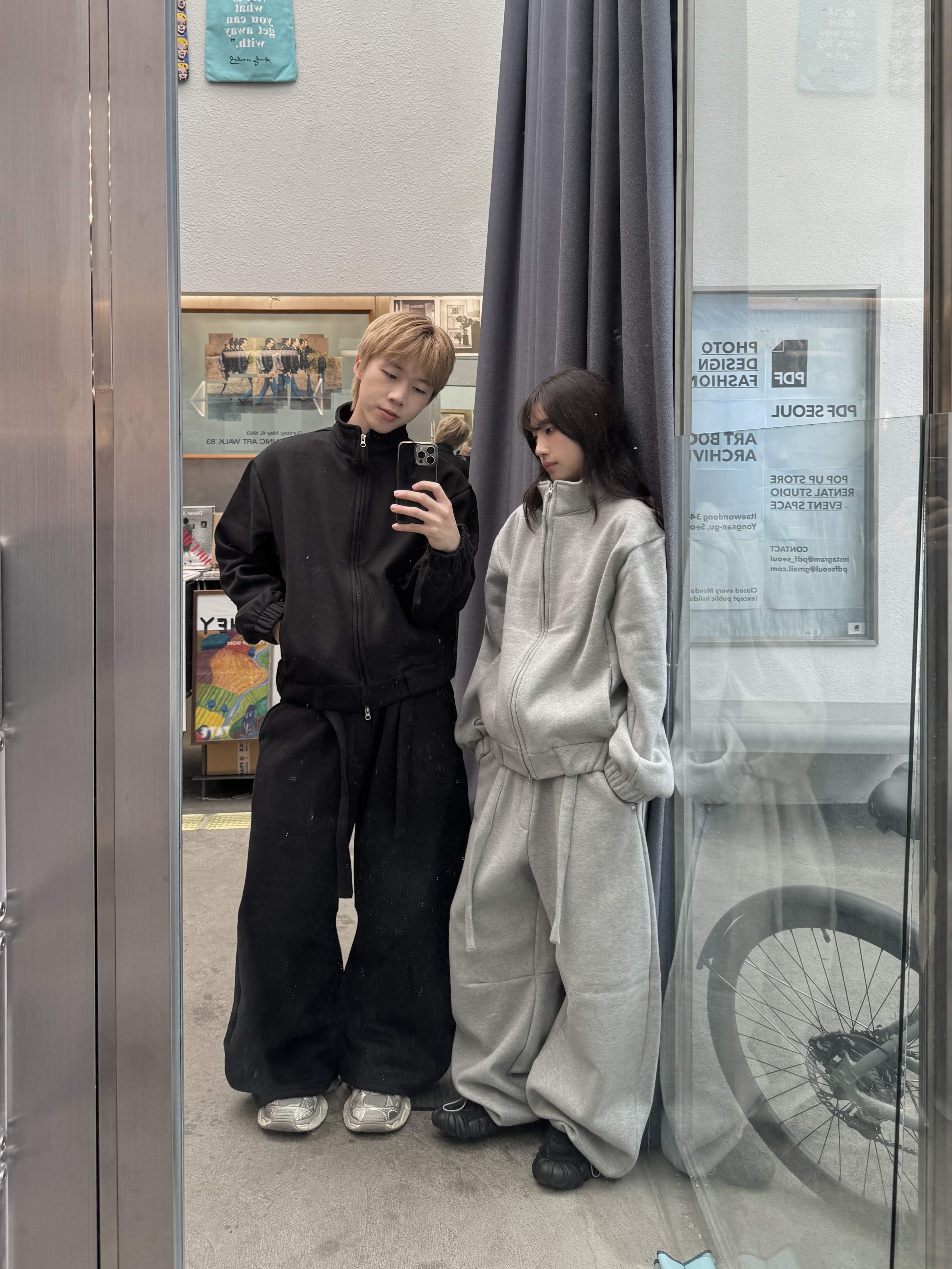 弧形輪廓 寬鬆刷毛運動長褲 套裝（部分現貨）