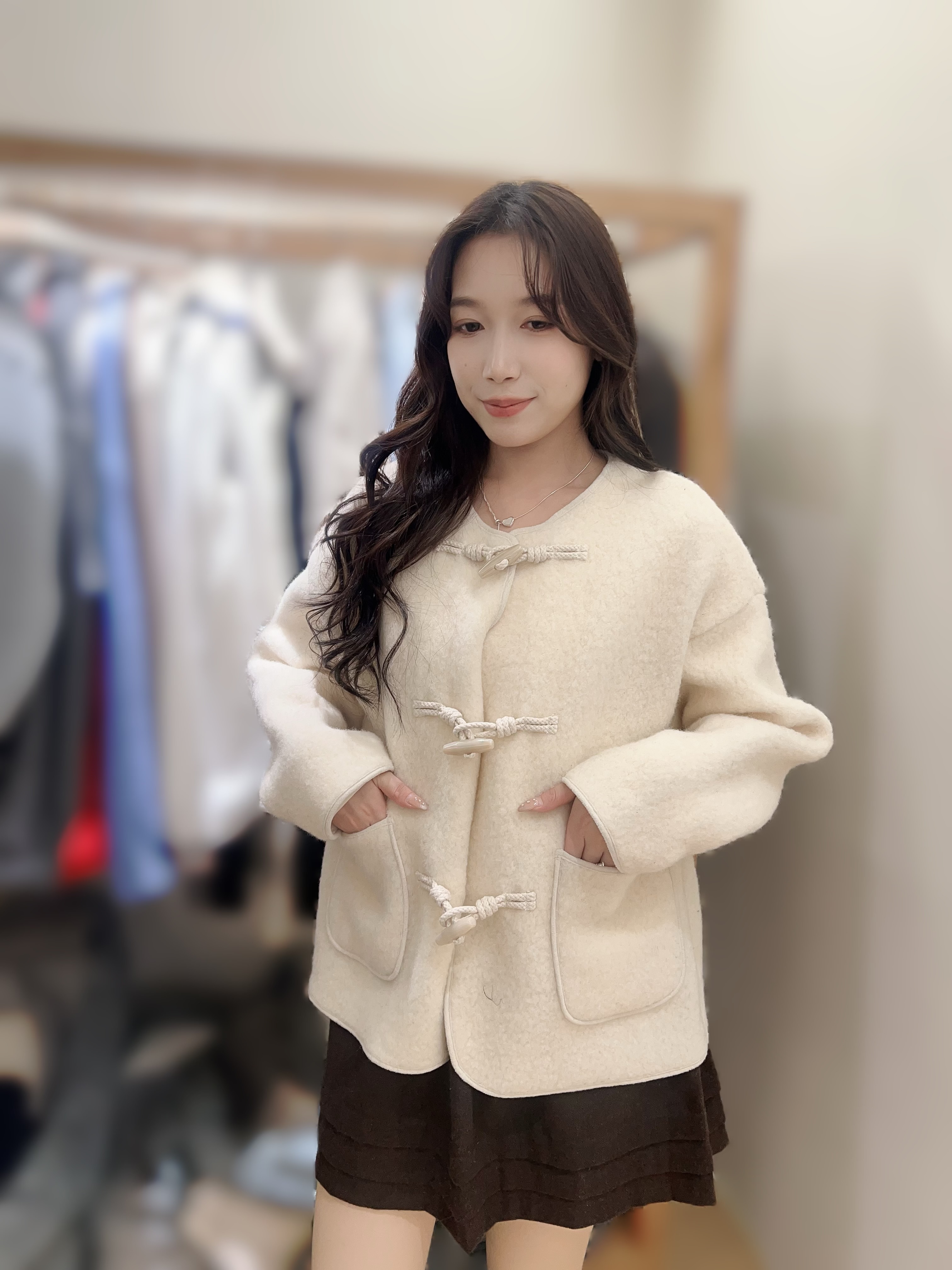 TZ03 70 ％羊毛  胸 46長 26$899 (一口價)