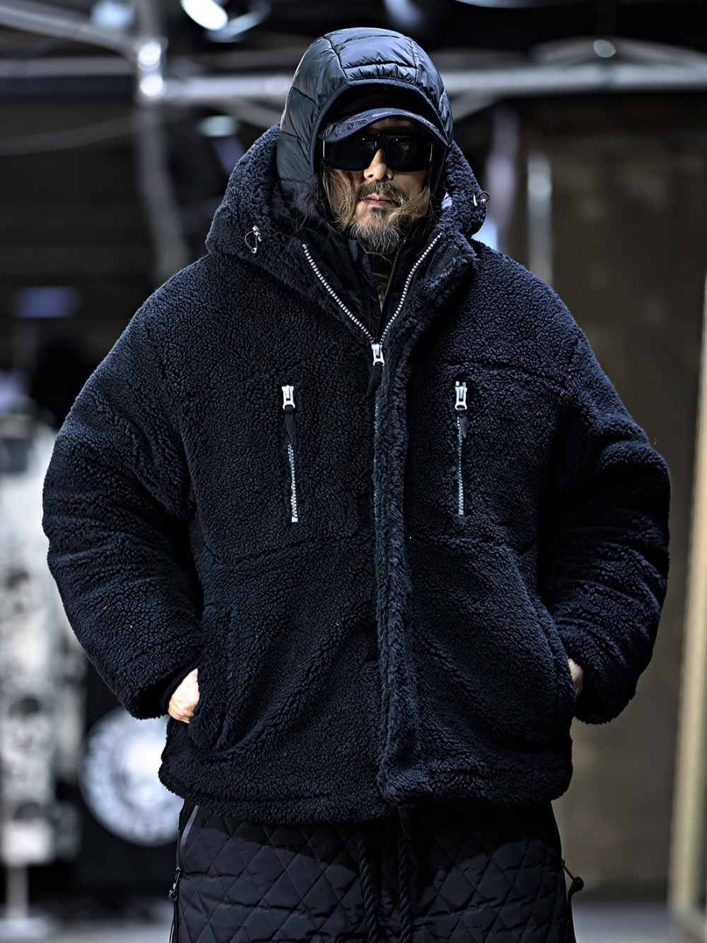 雙口袋加厚抓絨寬鬆連帽外套