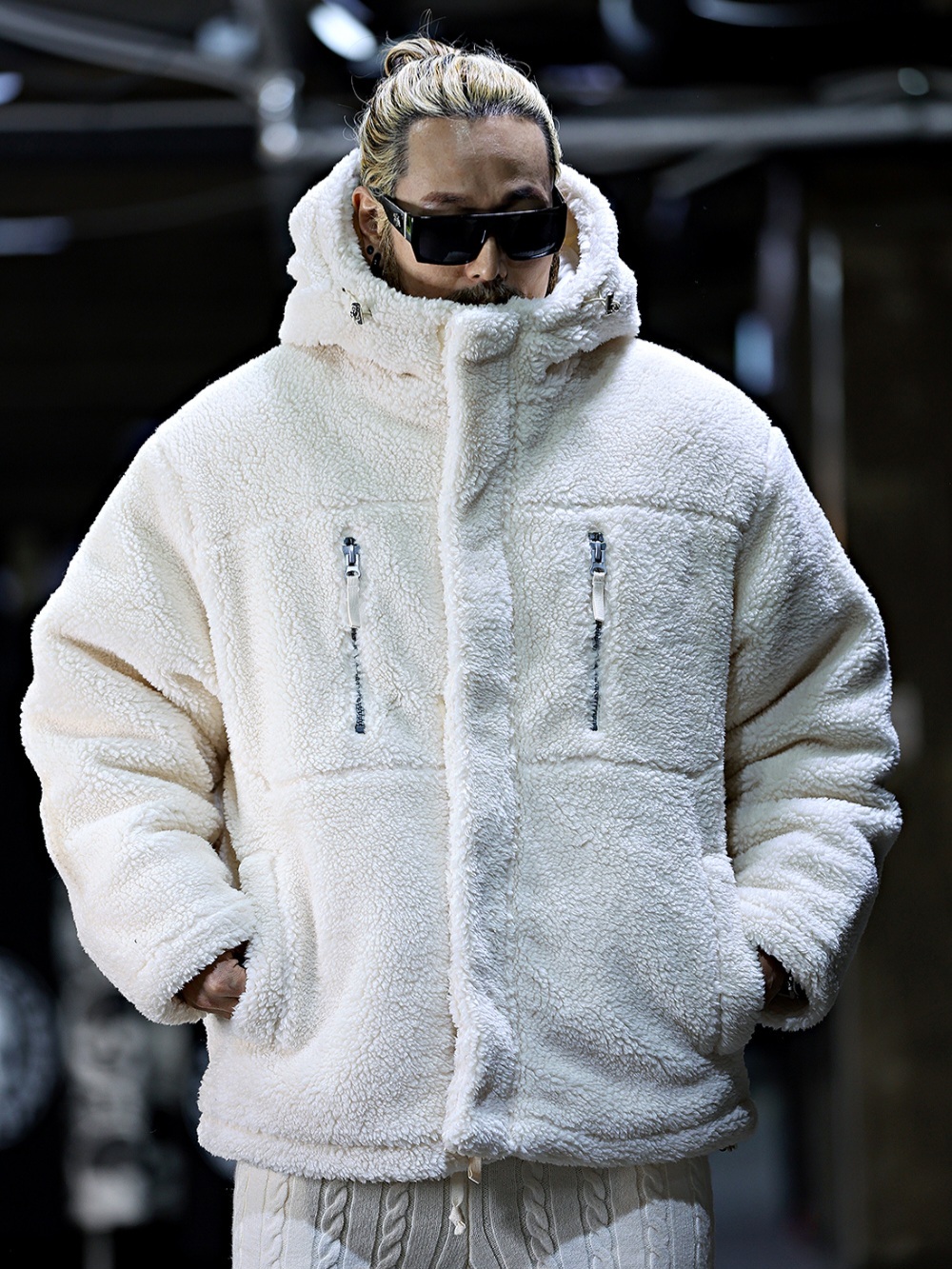 雙口袋加厚抓絨寬鬆連帽外套