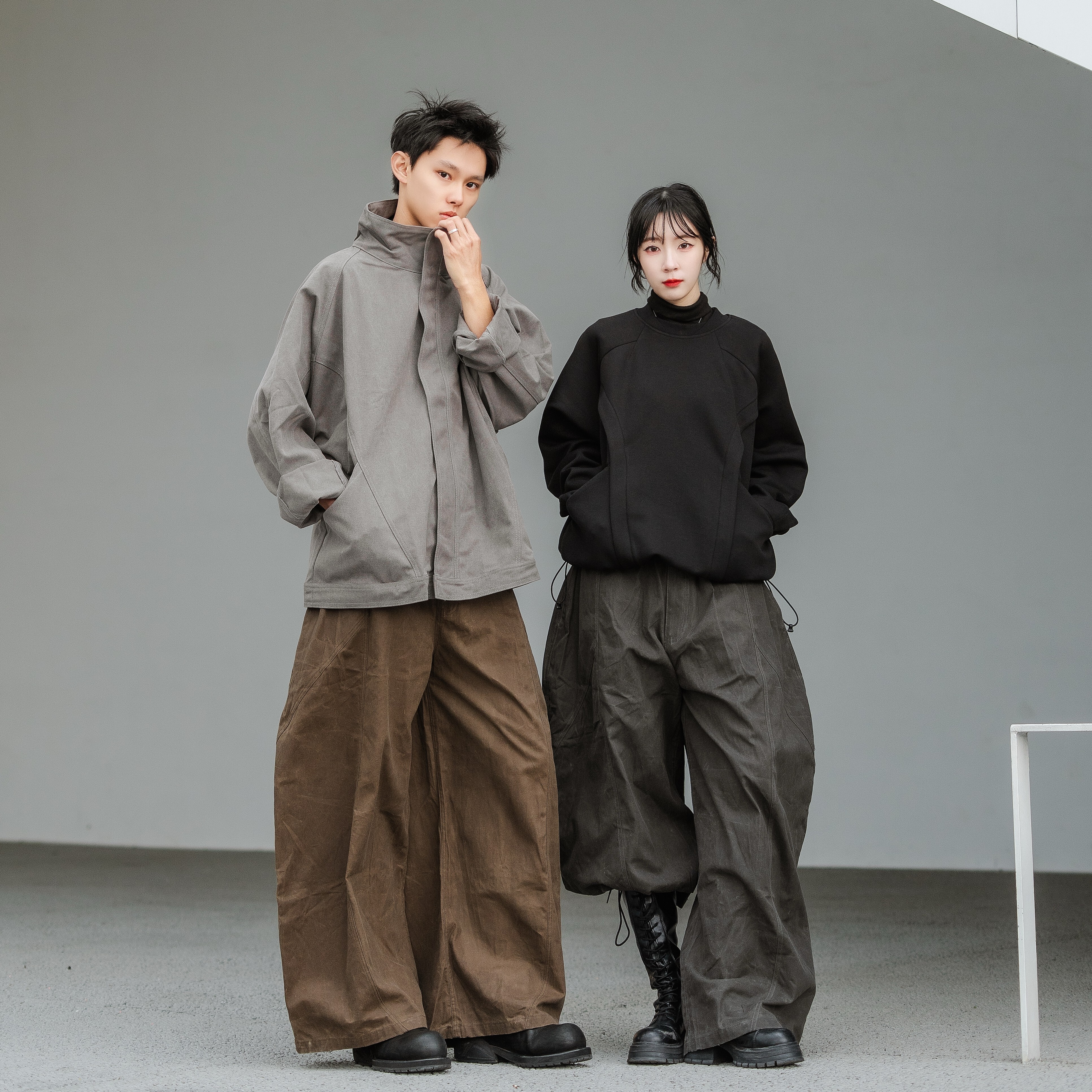 2025AW P-23 SPLIT CURVE PANTS 蠟染 洗舊 復古 超硬挺 未來 古著 寬版 彎刀 褲子 長褲 現貨 P23S2607 / P23S2608