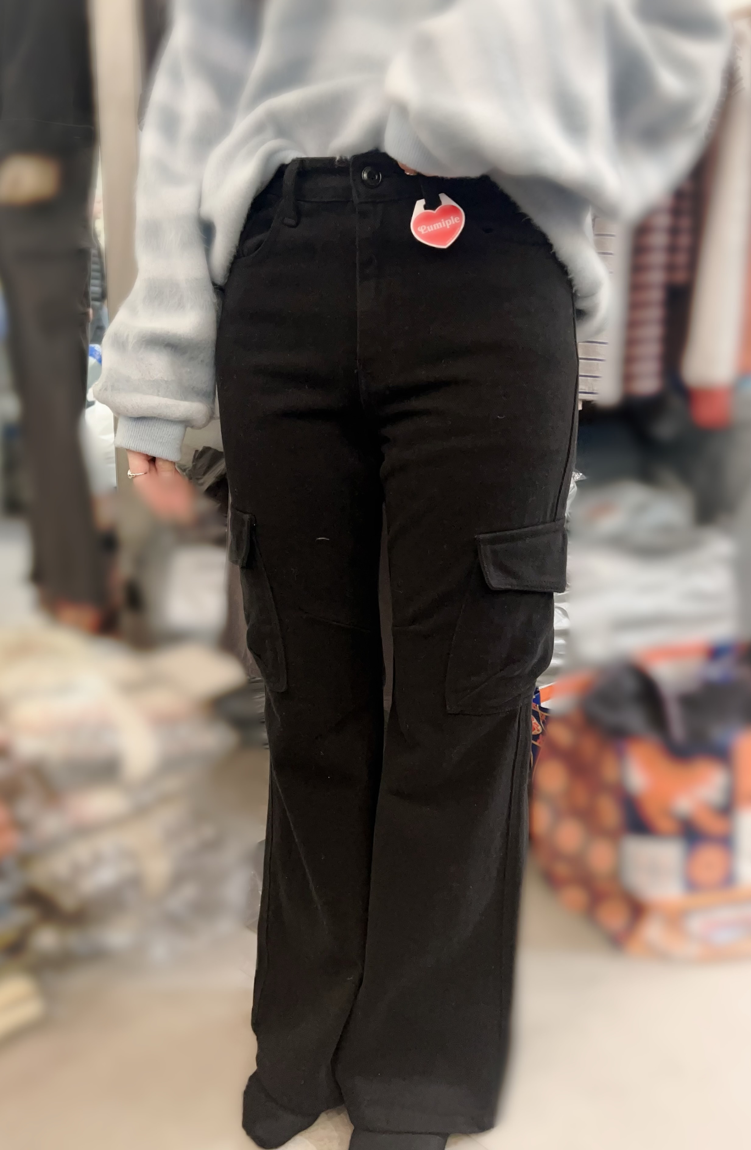 LU11  S:腰 28HIP 42長40.5  / M:腰 29HIP 43長40.5  / L:腰 30HIP44 長40.5 $529 (一口價)