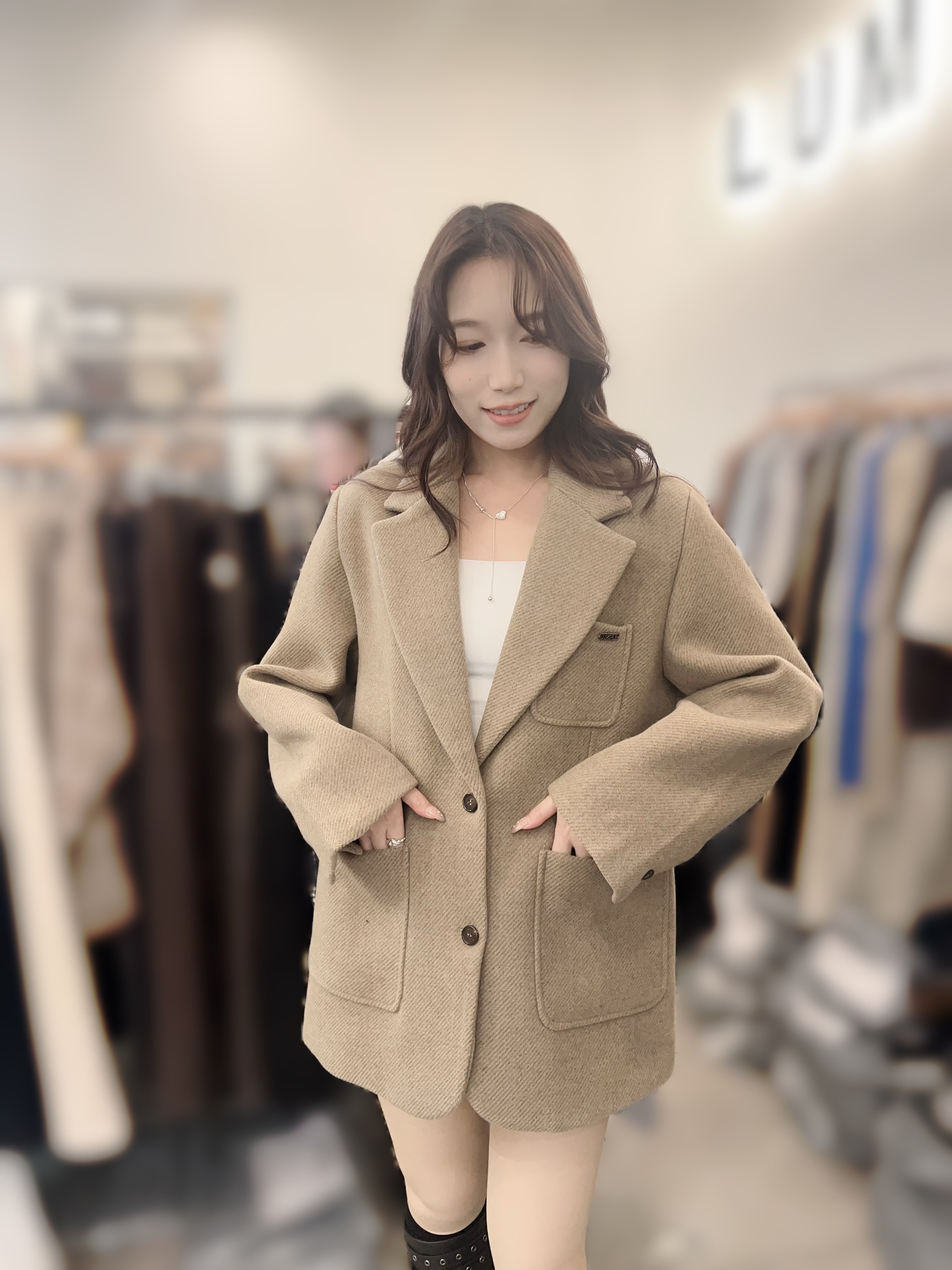 LU03  胸 46 長28.5  $999 (一口價) 羊毛5%