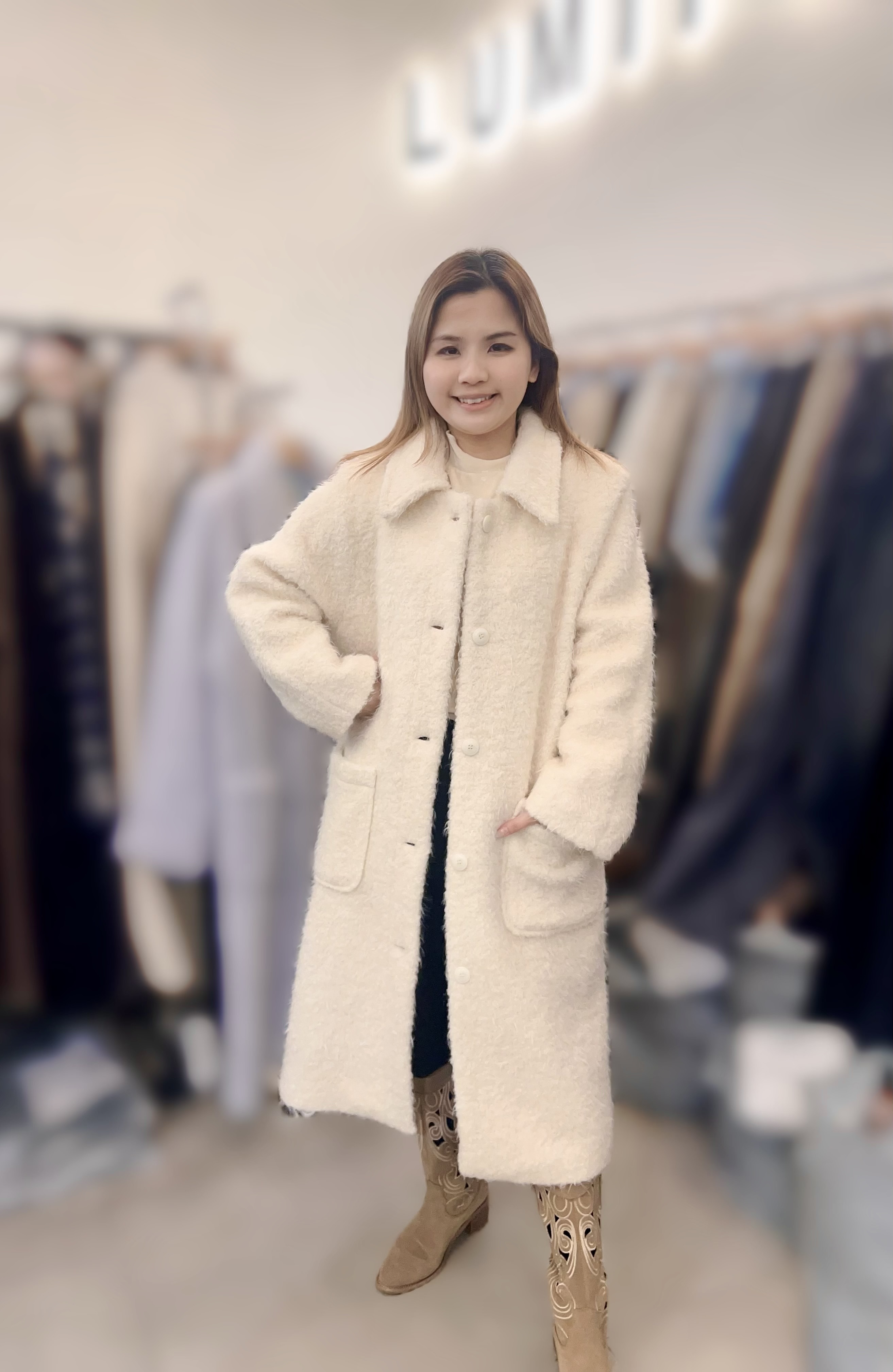 LU02  羊毛56%  胸 48 長 40   $1299 (一口價)