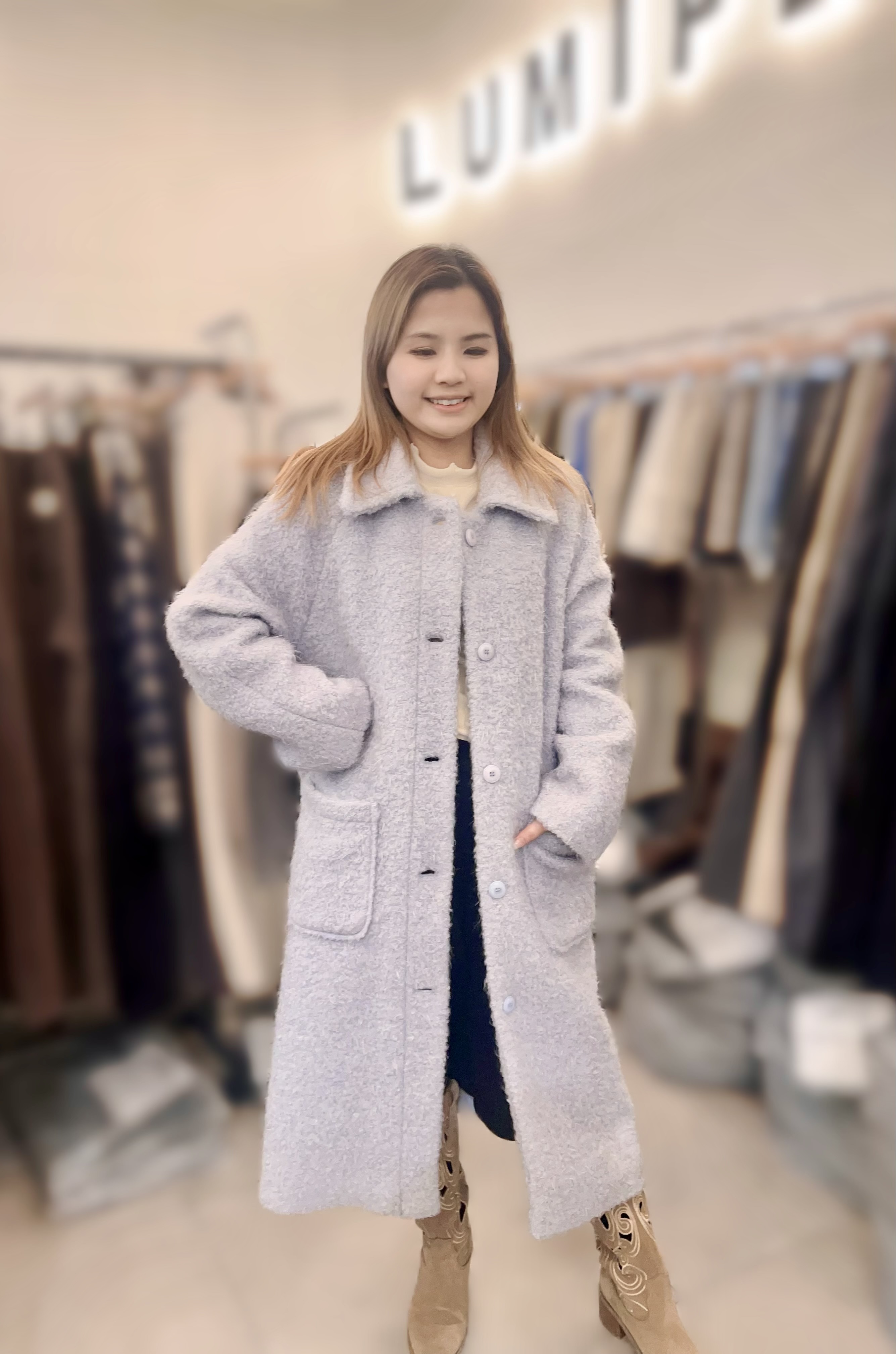 LU02  羊毛56%  胸 48 長 40   $1299 (一口價)