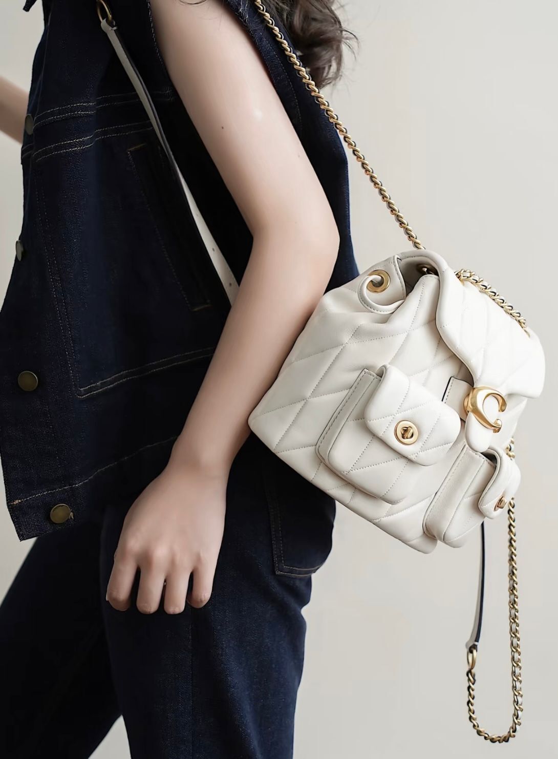 【預購】Coach K121801 Tabby 背包 (白色)