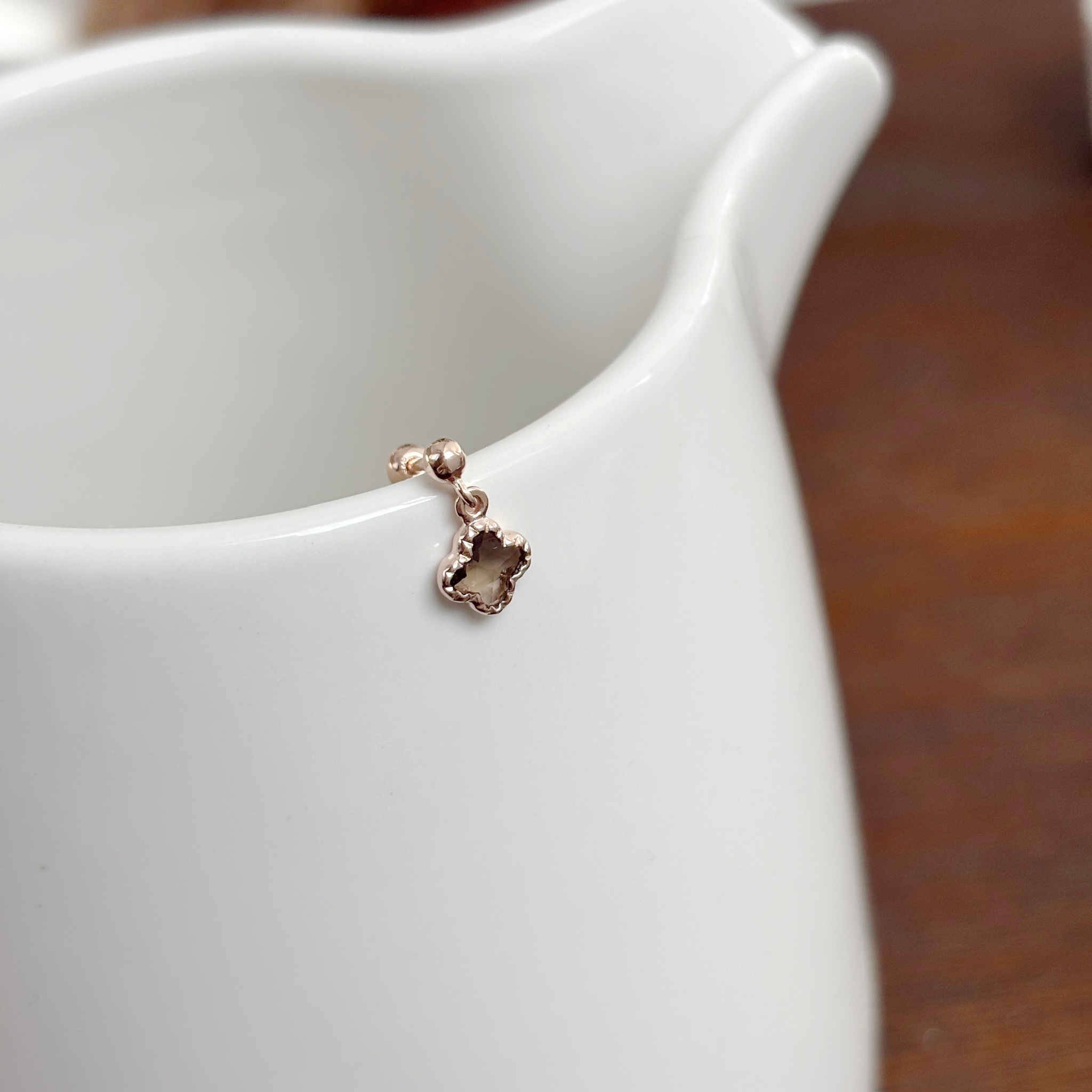 晃晃蛋糕四葉草茶晶轉珠耳環