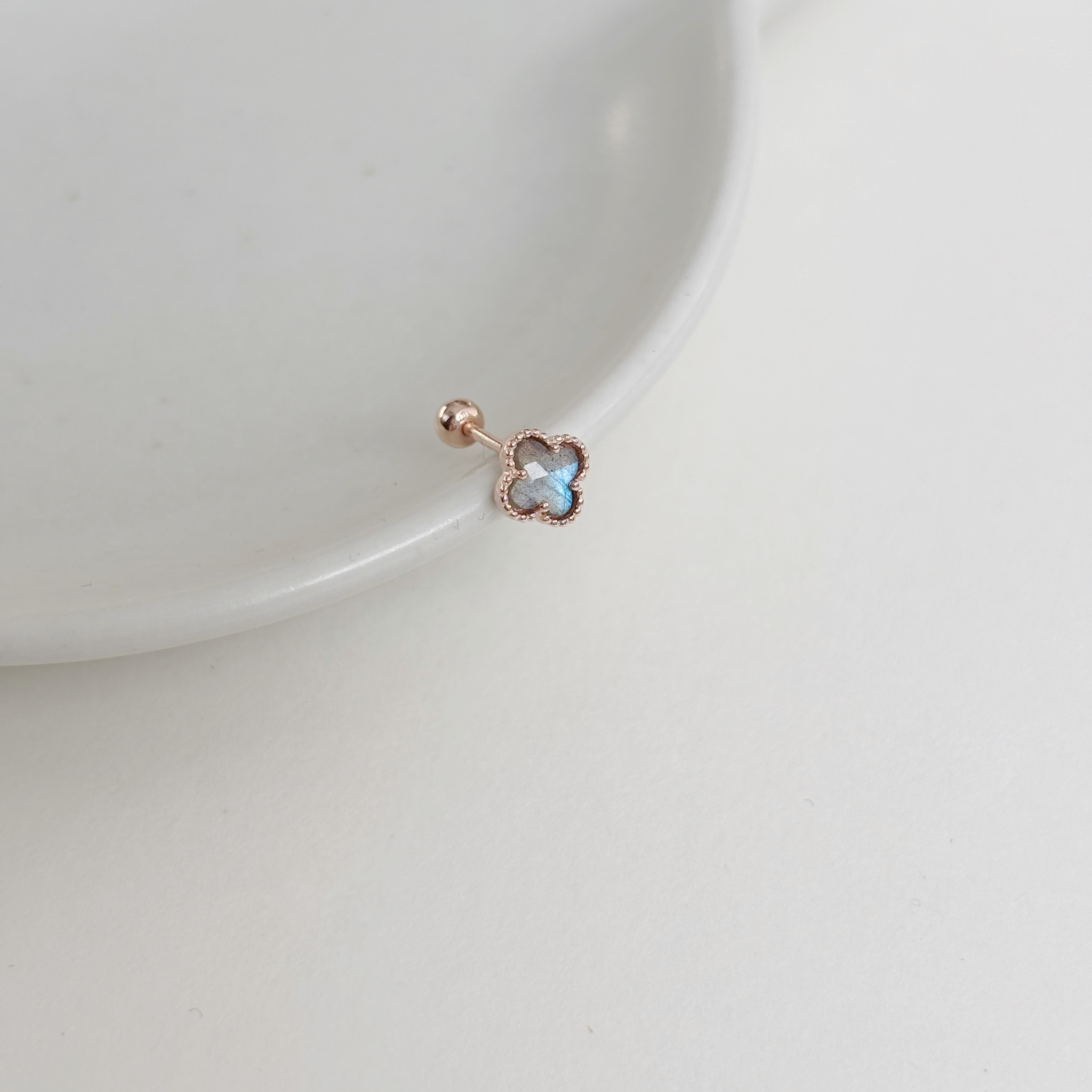 滾珠邊四葉草拉長石轉珠耳環