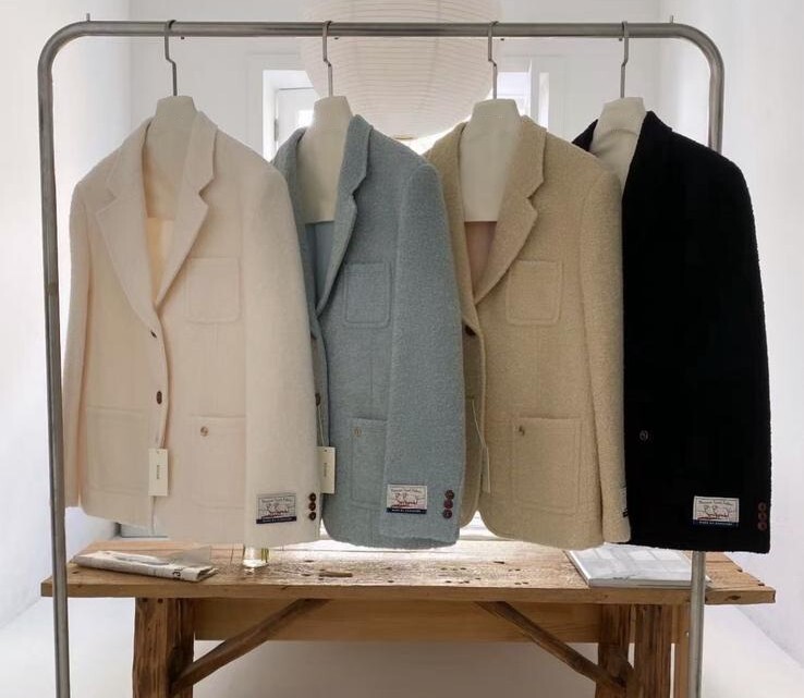 BZ01 胸44  長26   $1299 (一口價) 羊毛100%