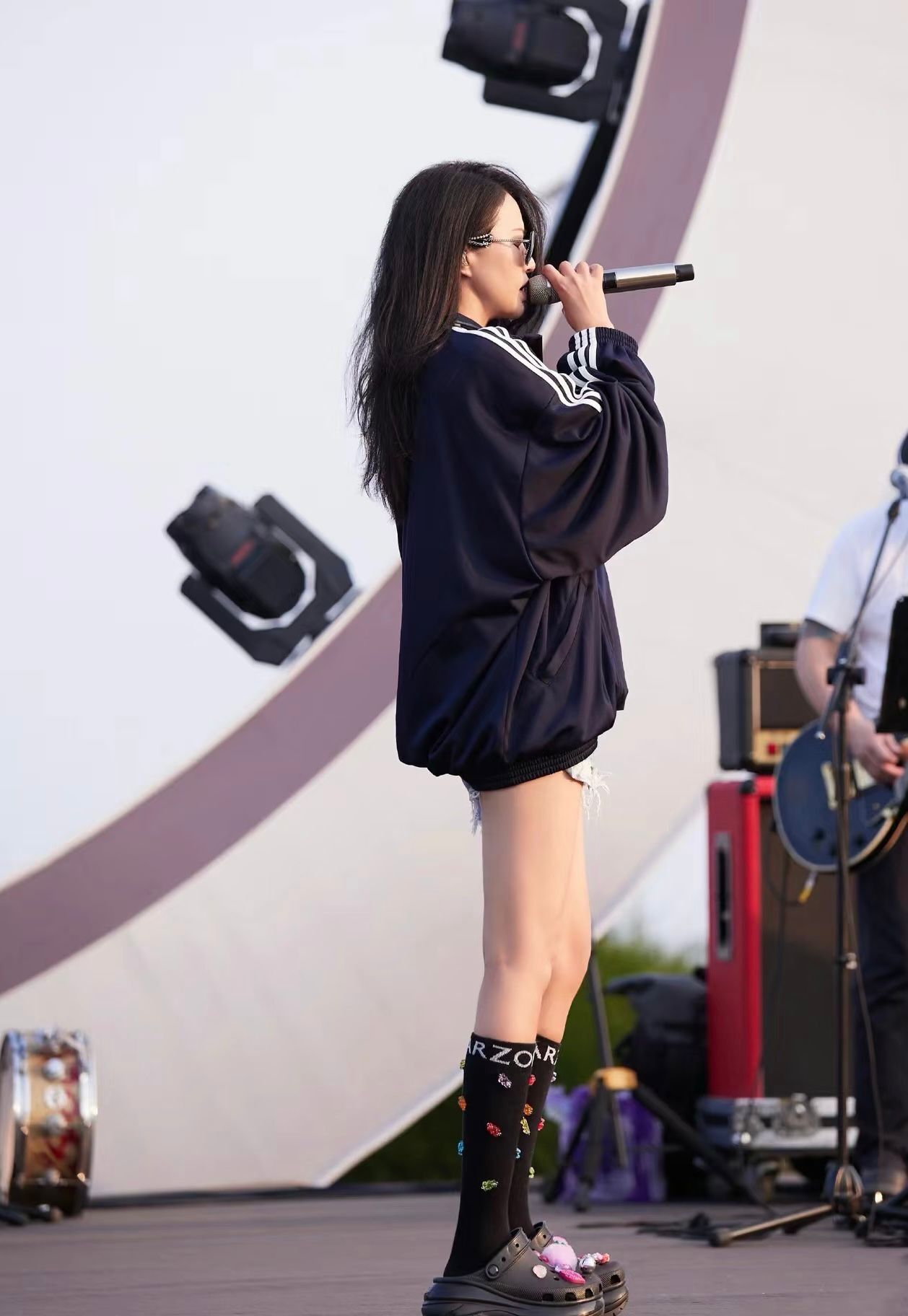 【預購】Crocs K121802 厚底洞洞鞋 (黑色)