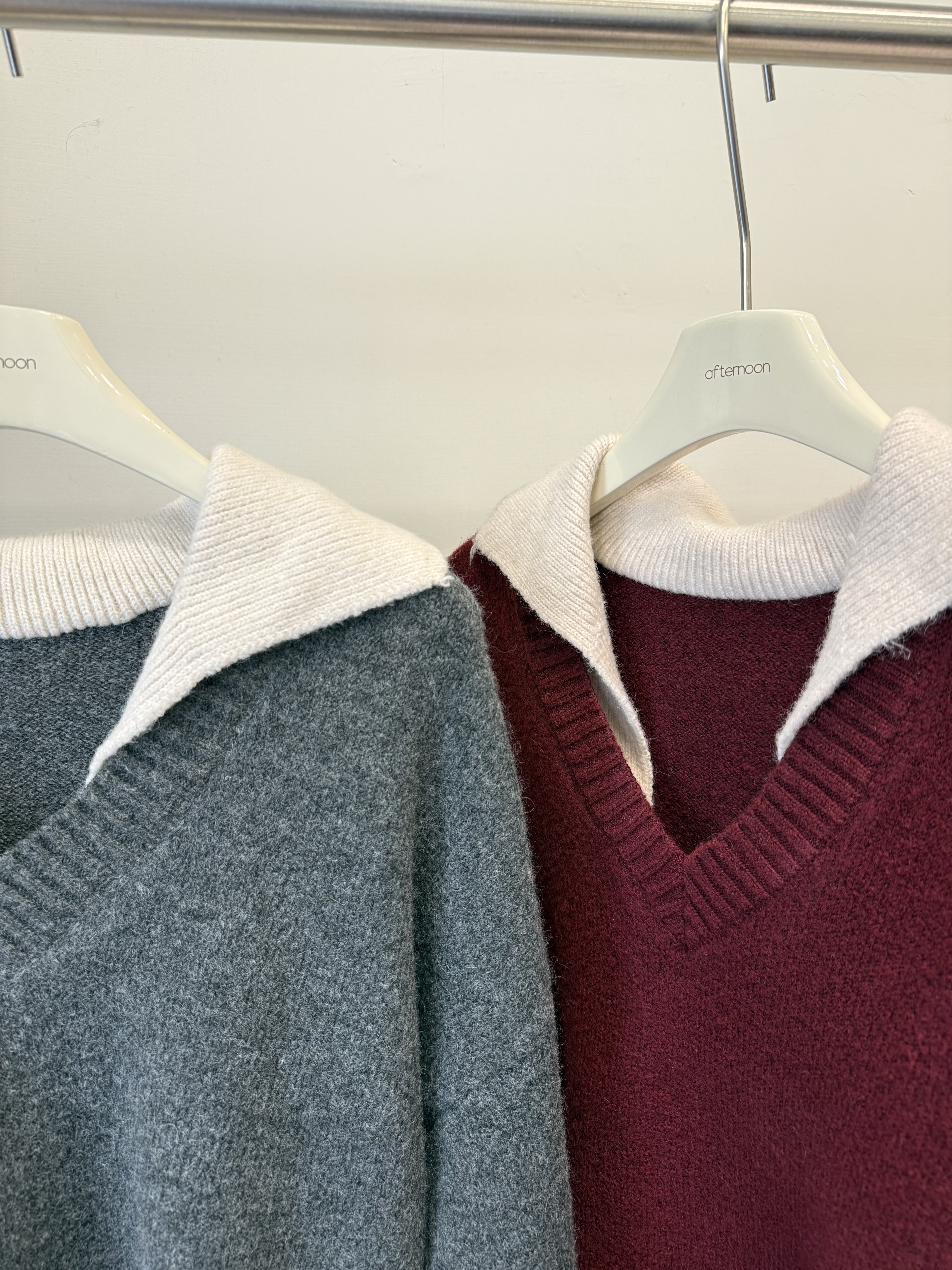 2637翻領撞色針織毛衣