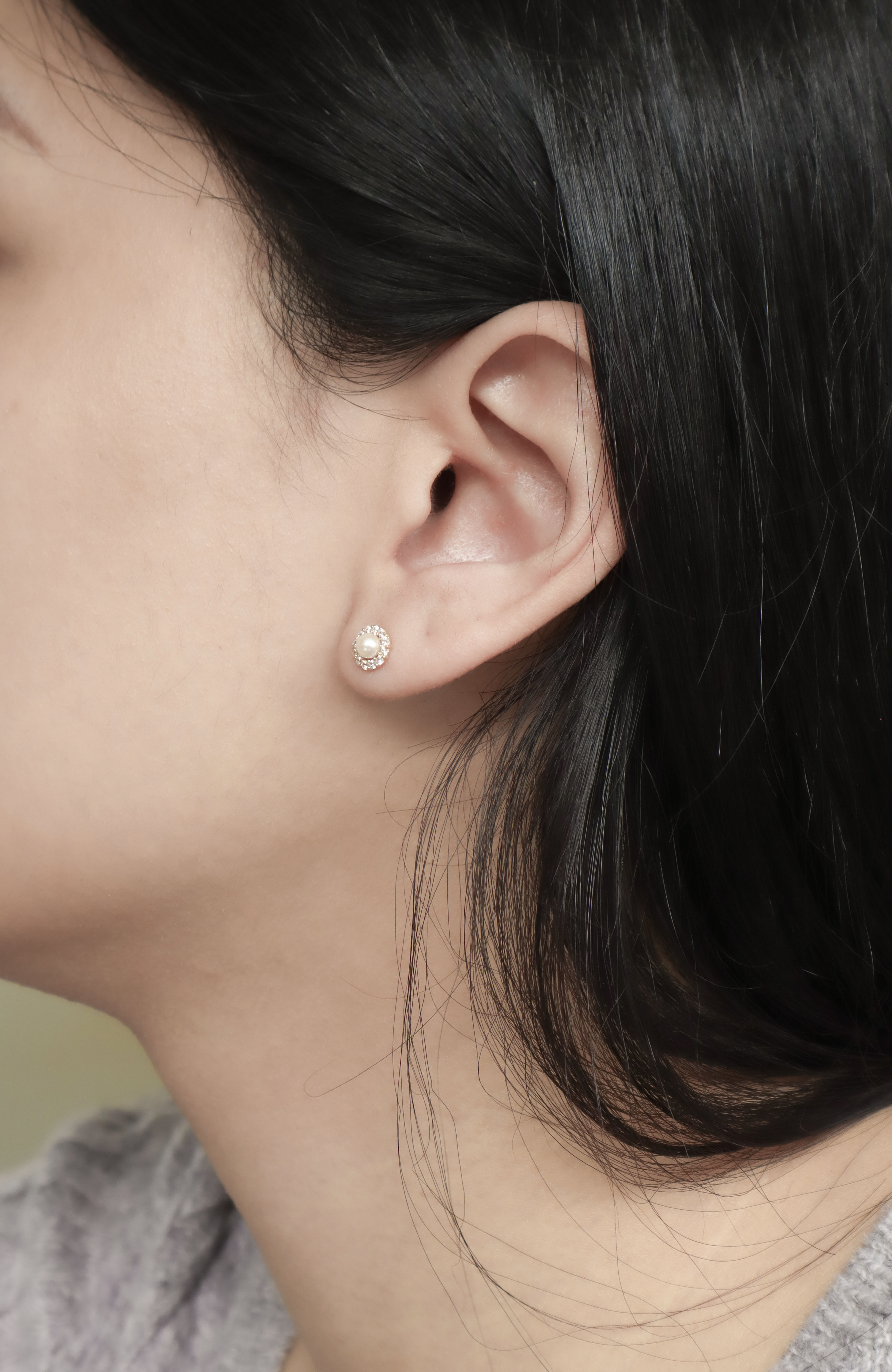 10K/光耀環繞珍珠耳環