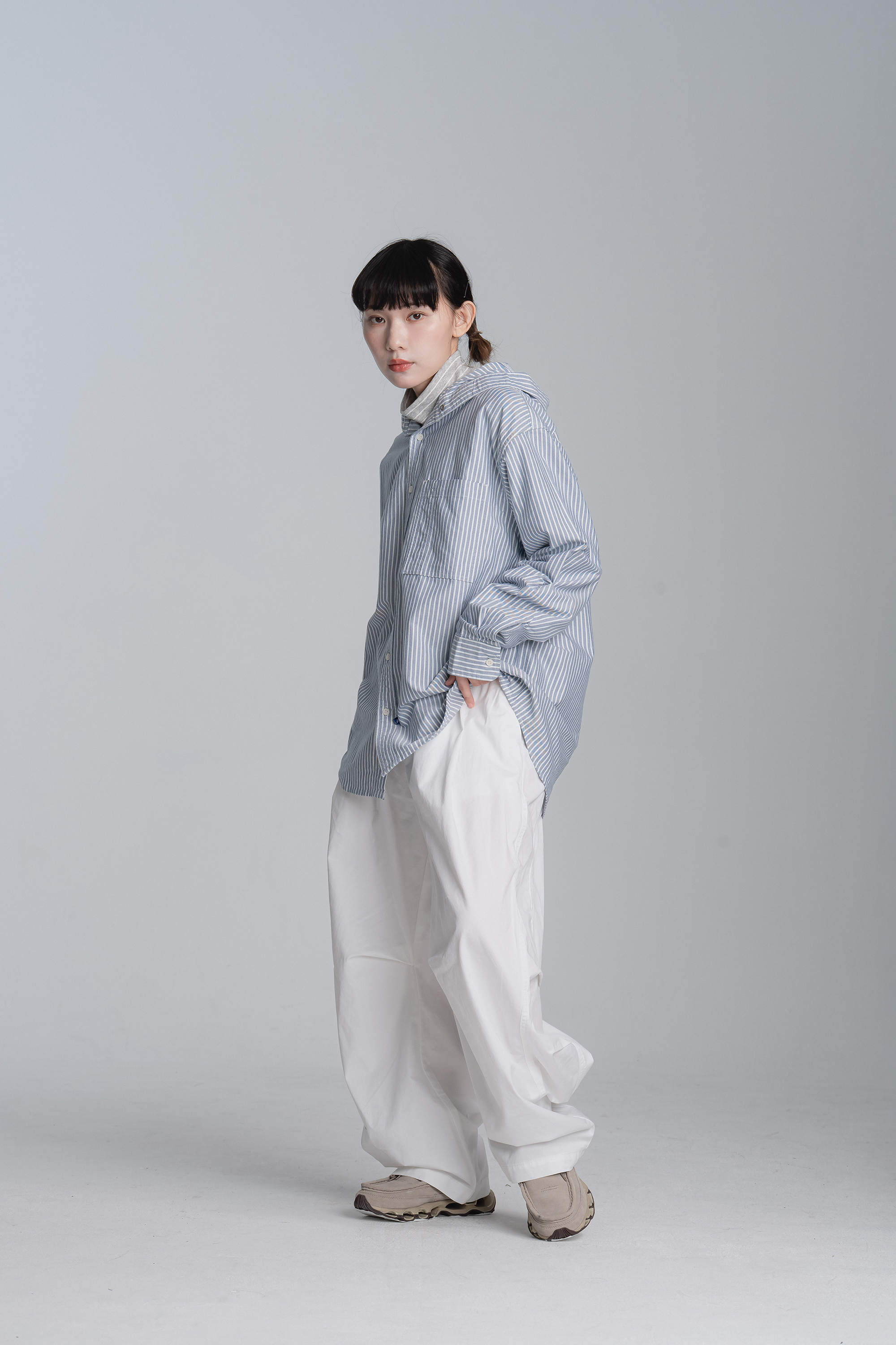 休閒薄款抓折線造型長褲 3色