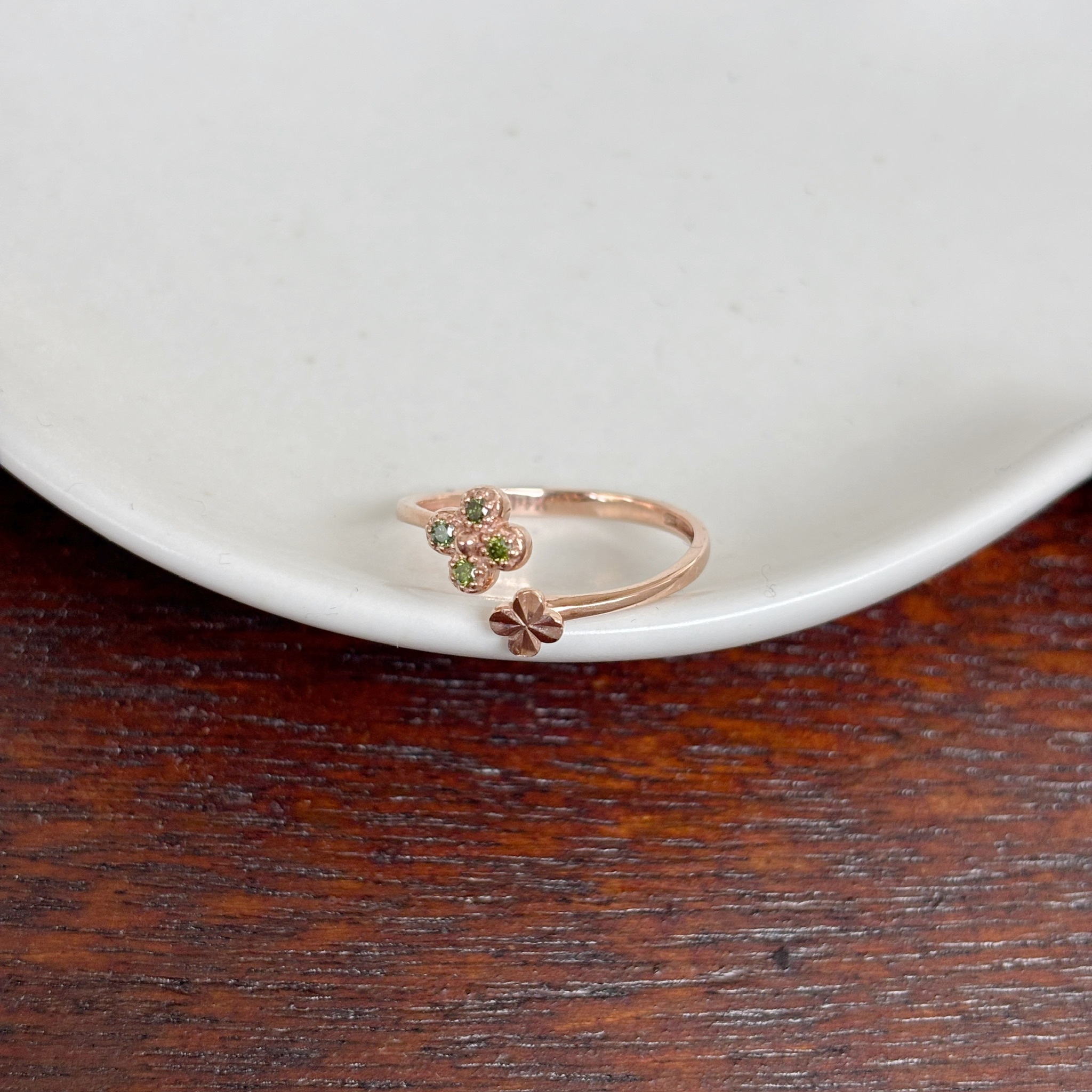 14K閃閃四葉草綠鑽石可調戒指