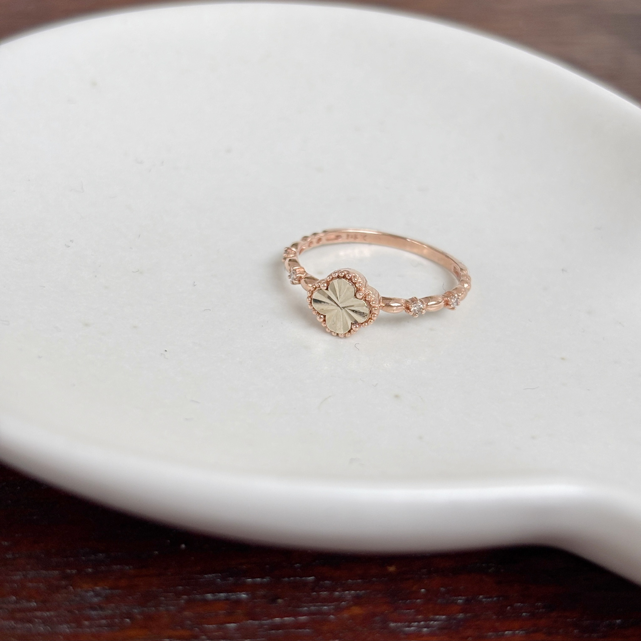 14K混色閃閃四葉草真鑽戒指