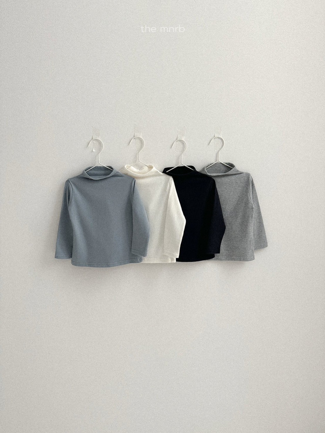 冬日底色半高領T