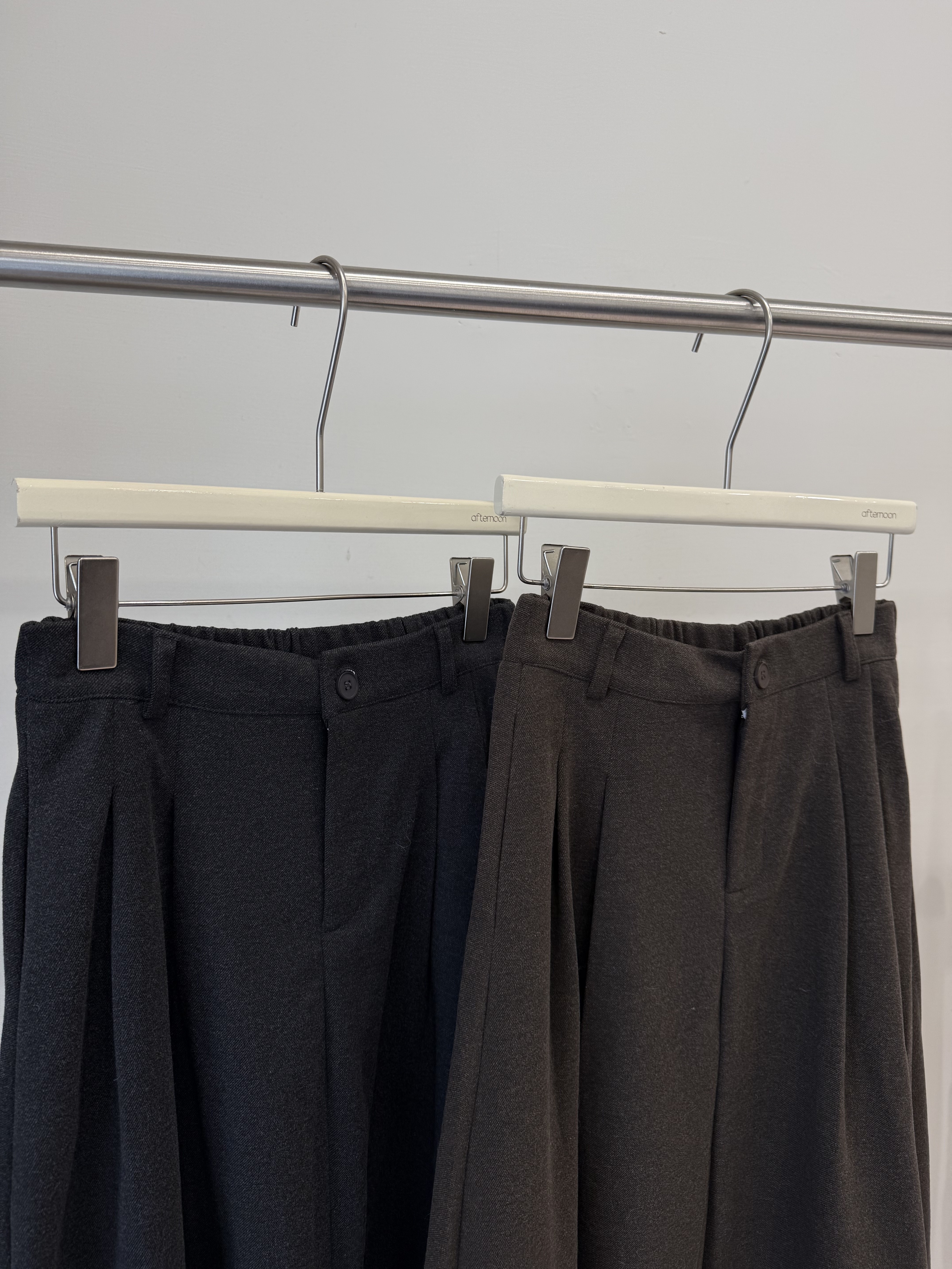 7902 傘擺A字後鬆緊毛呢裙