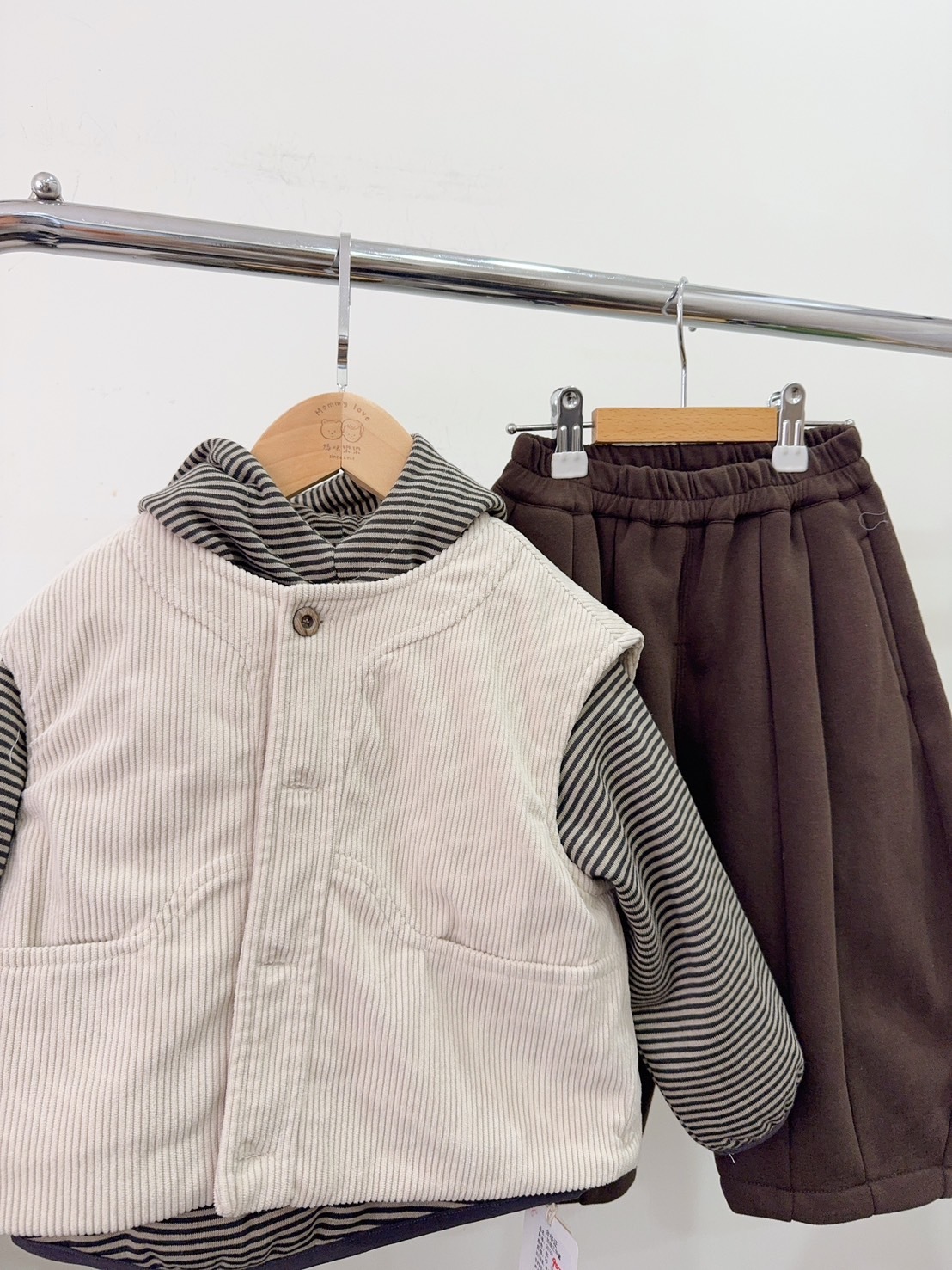 25761厚磅背心連帽上衣磨毛褲三件套