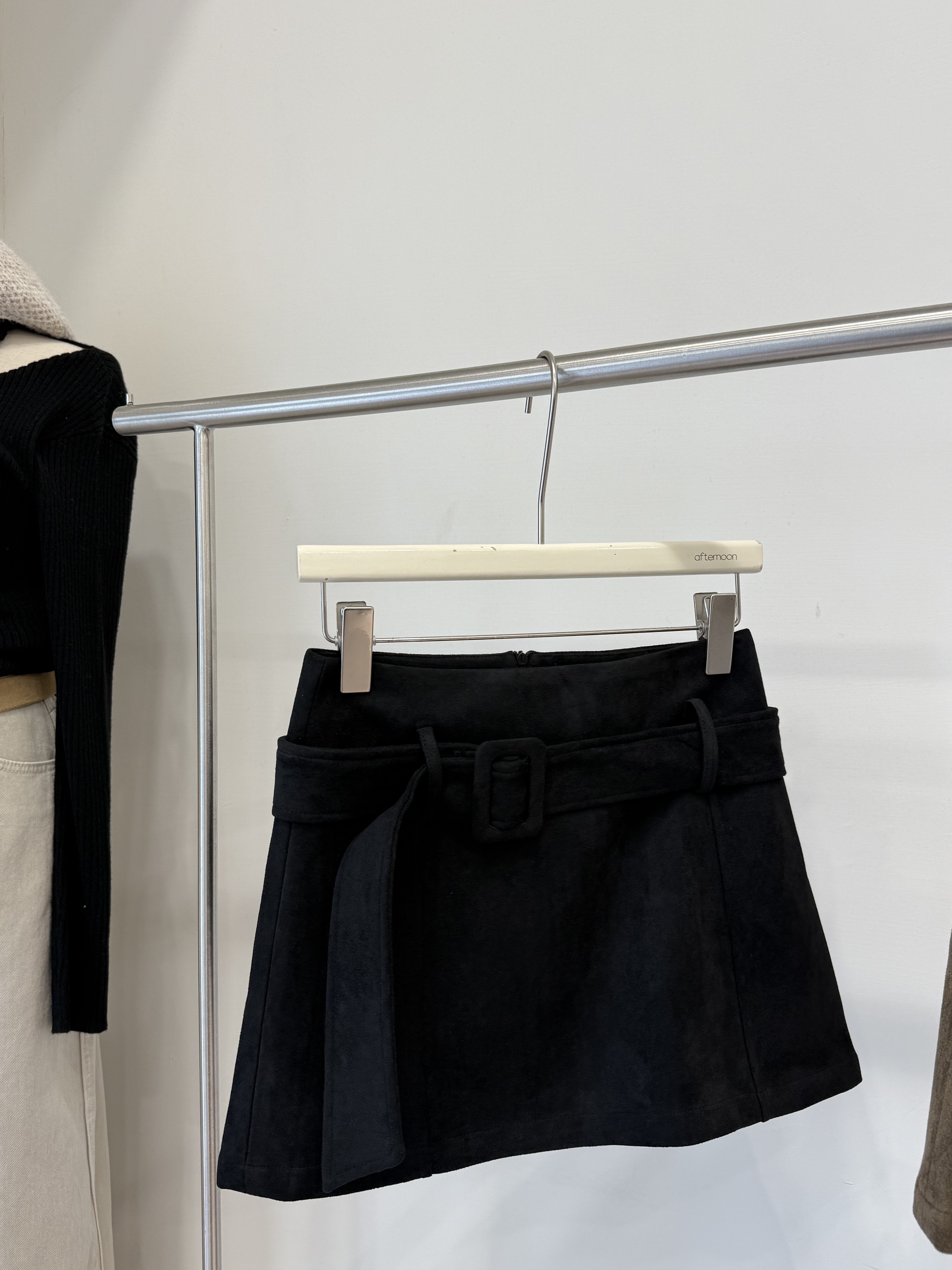 9106 寬腰帶麂皮短裙