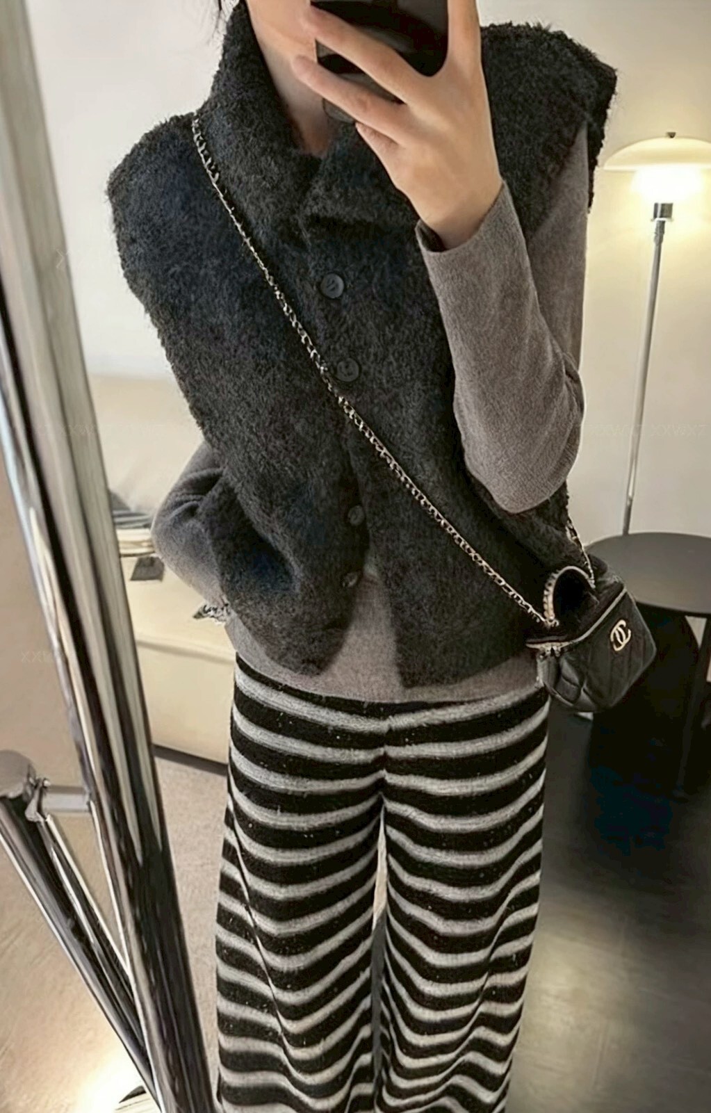 QQ毛翻領排釦針織背心