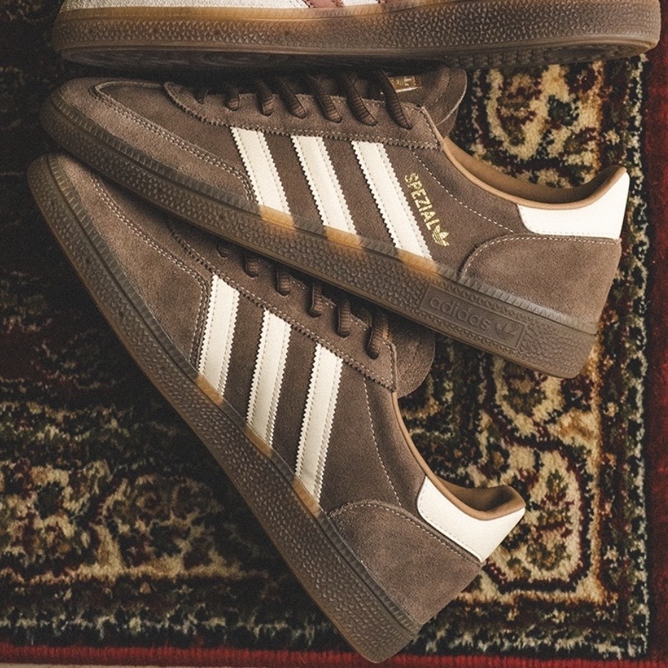 ADIDAS ORIGINALS HANDBALL SPEZIAL "EARTH STRATA" 咖啡 大地色 麂皮 休閒鞋 中性鞋款 KK1153