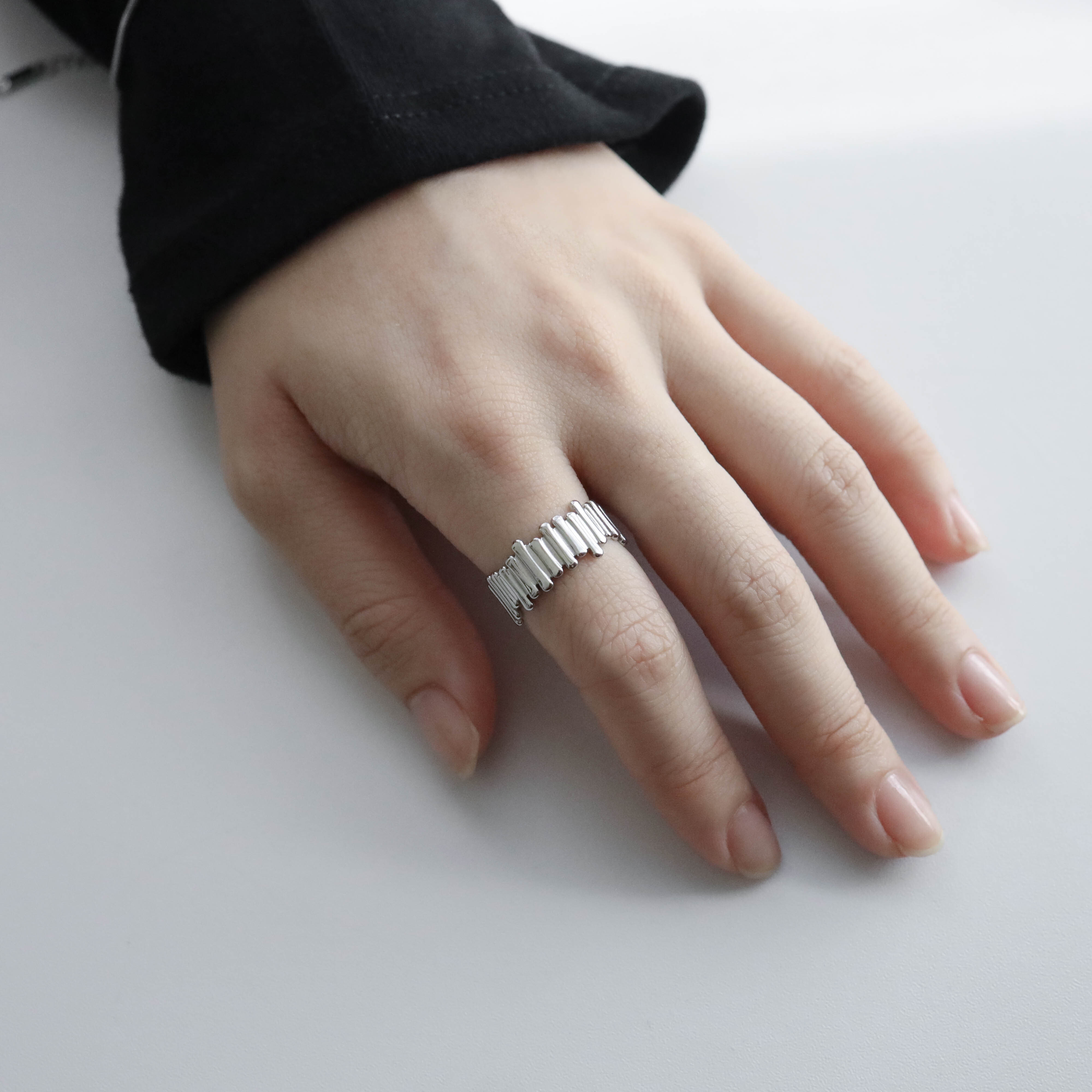 不怕水直紋線條鋼戒