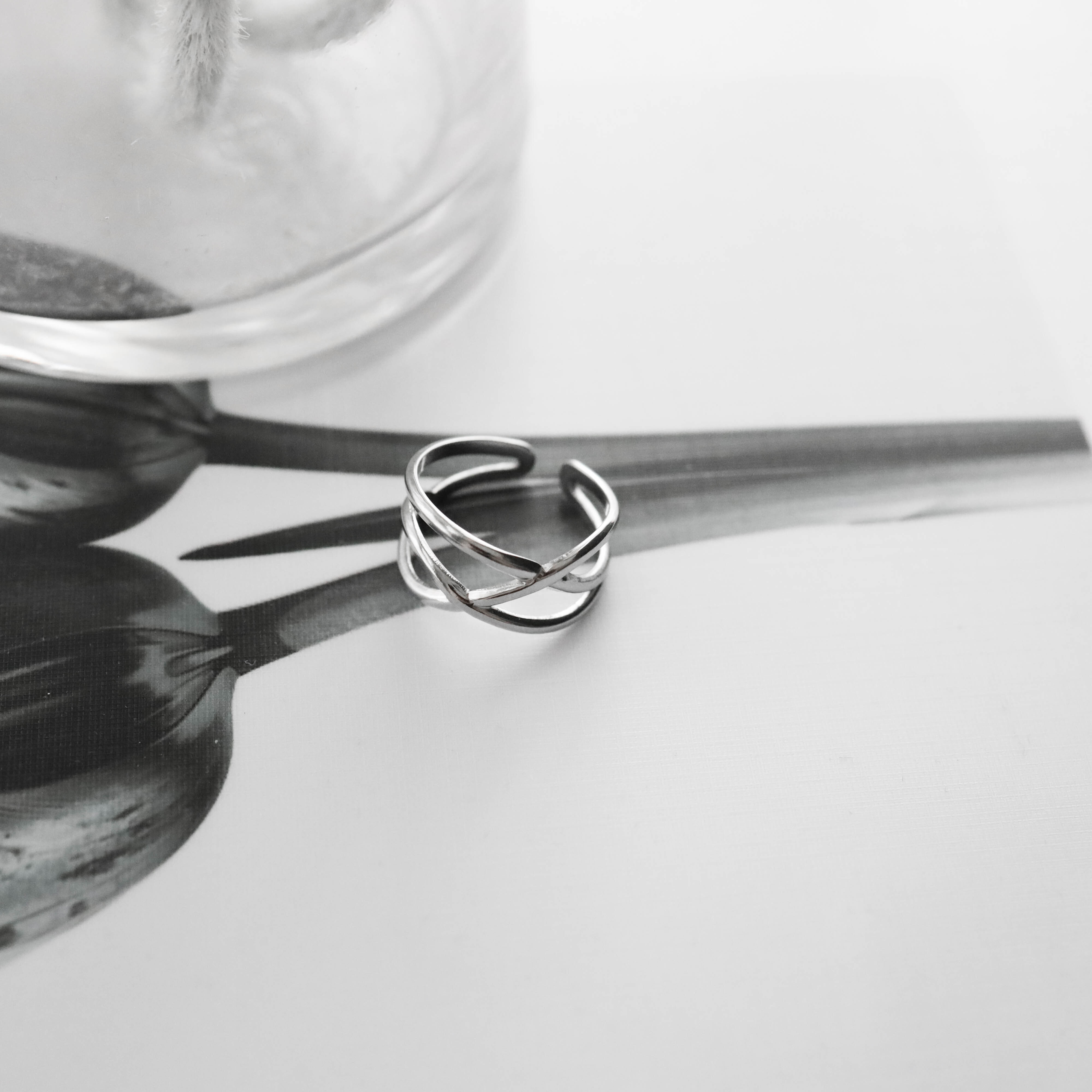 不怕水三線交錯鋼戒