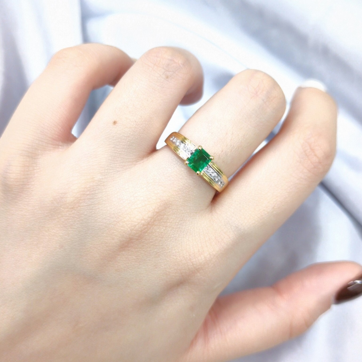 全新18K金【單粒43份綠寶石】配4份鑽石戒指